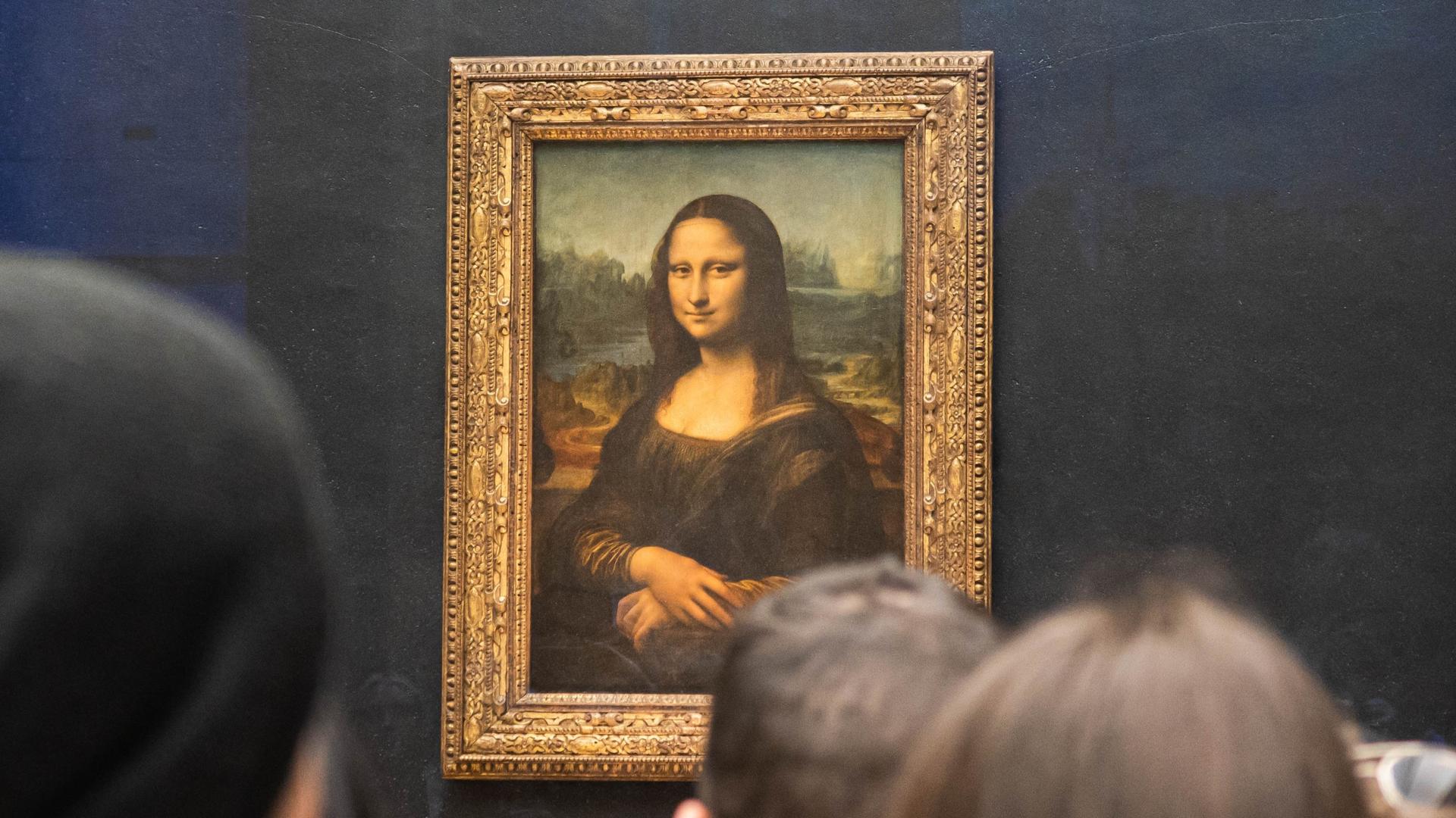 Louvre Museum Ticket with Priority Access to the Mona Lisa