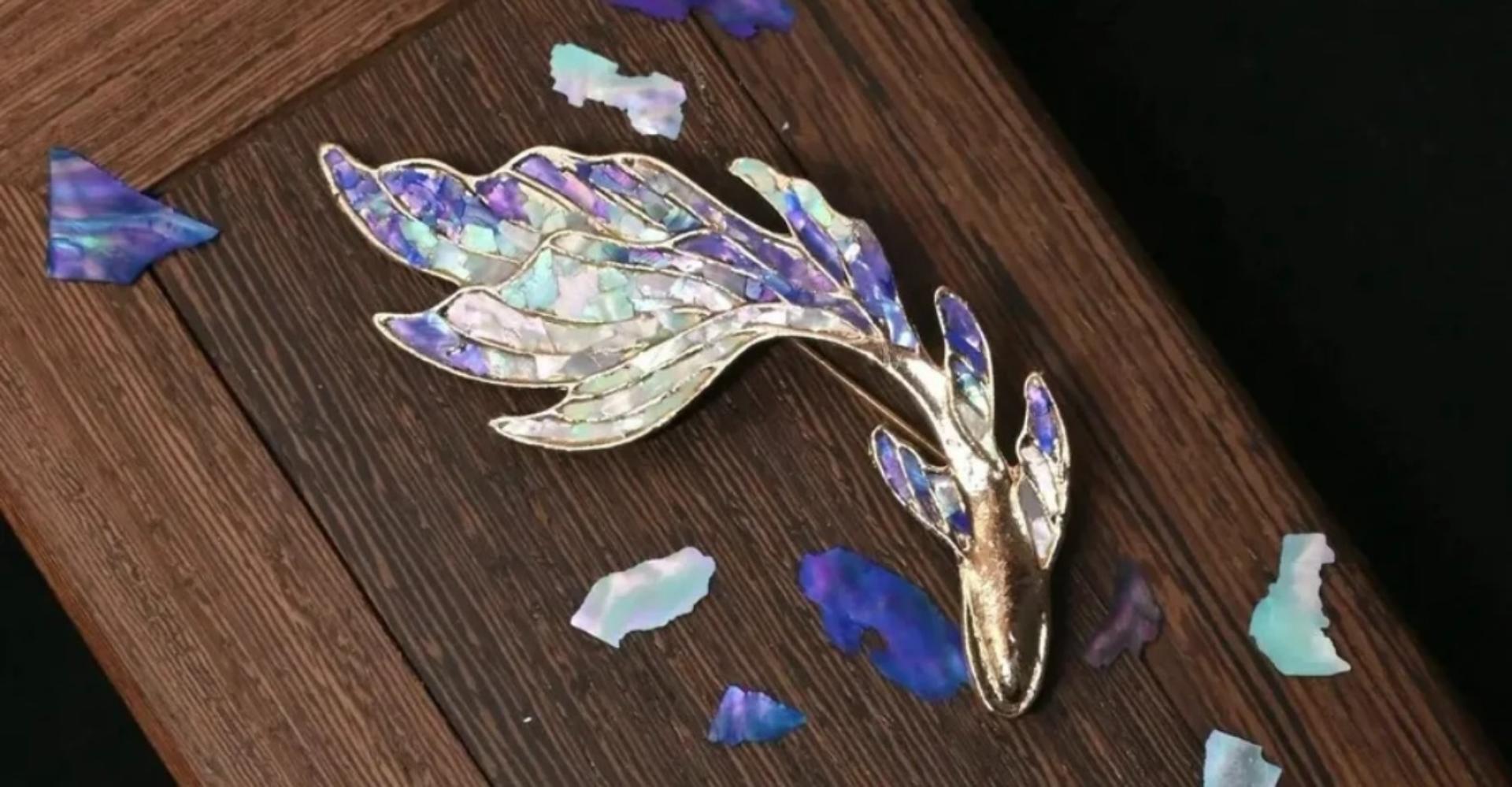 Mother-of-Pearl Jewelry Workshop in a Historic Shanghai Alley  - Thumbnail 4
