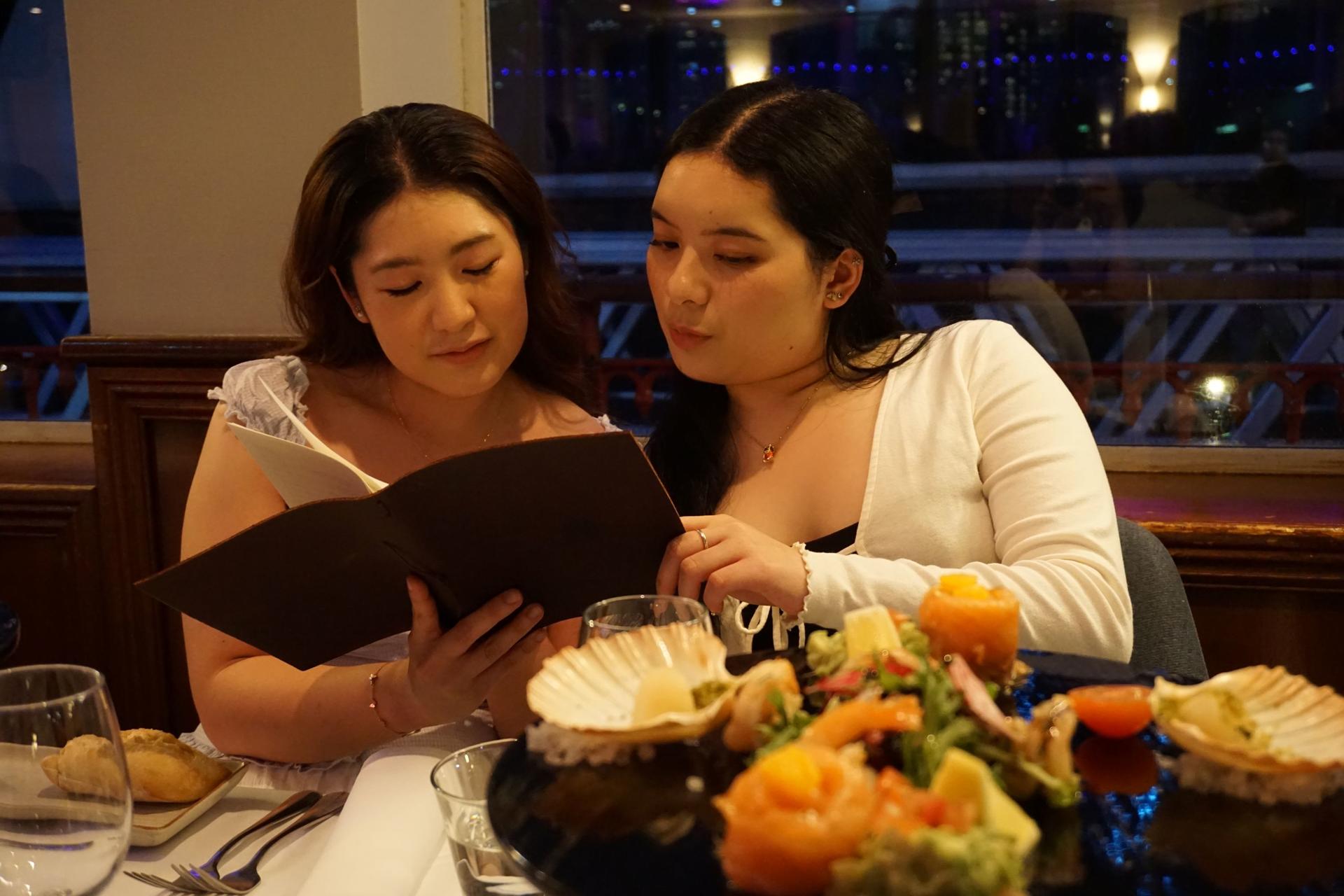Sydney Harbour Cabaret Show Cruise with 3-Course Dinner - Thumbnail 4