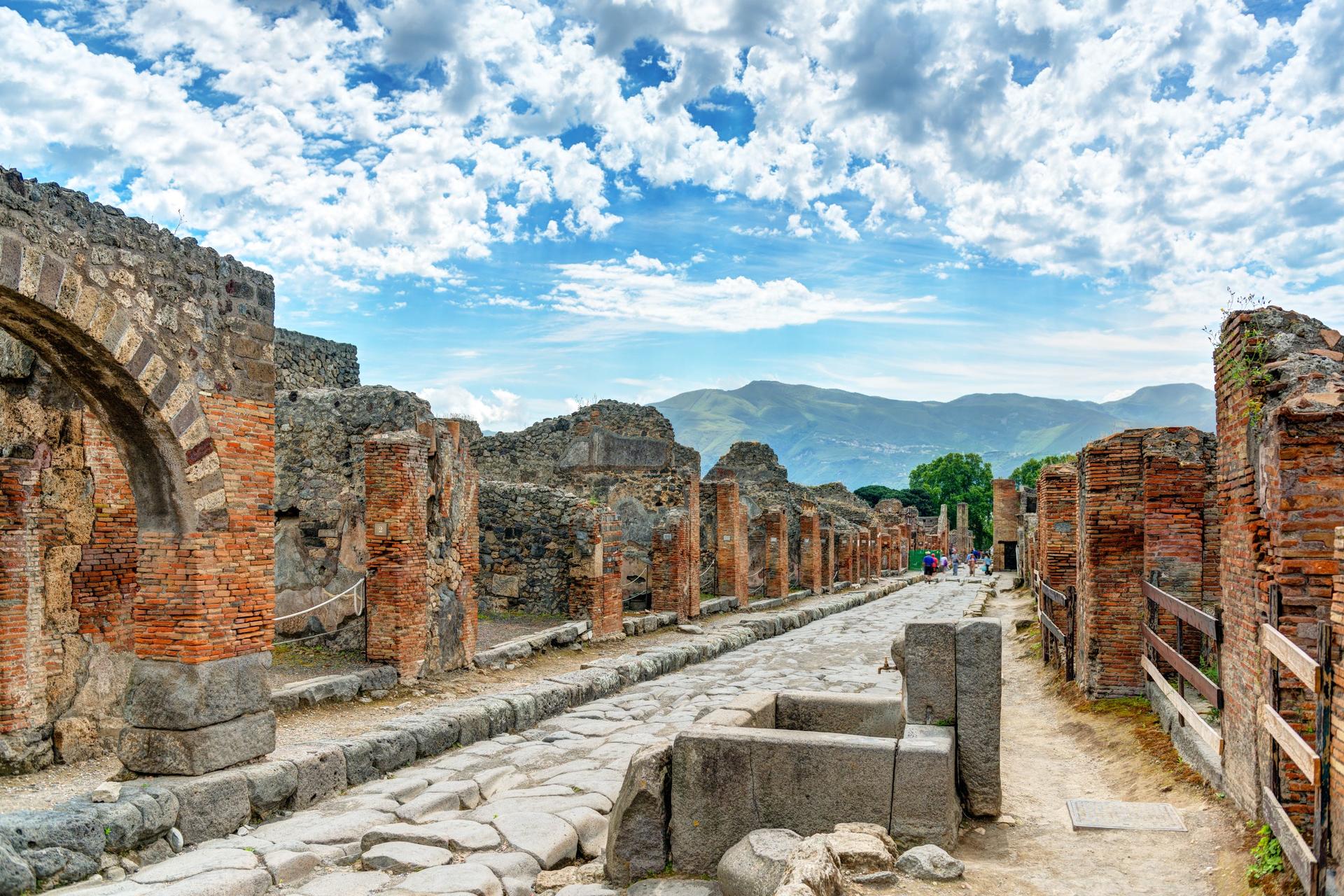Naples and Pompeii Day Tour from Rome - Thumbnail 7