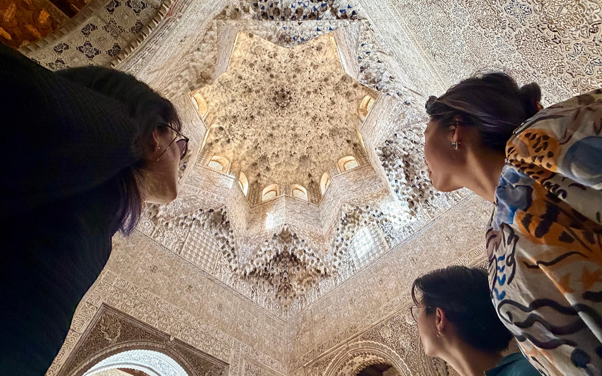 Alhambra Complex Tour: Nasrid Palaces, Alcazaba & Generalife - Thumbnail 7