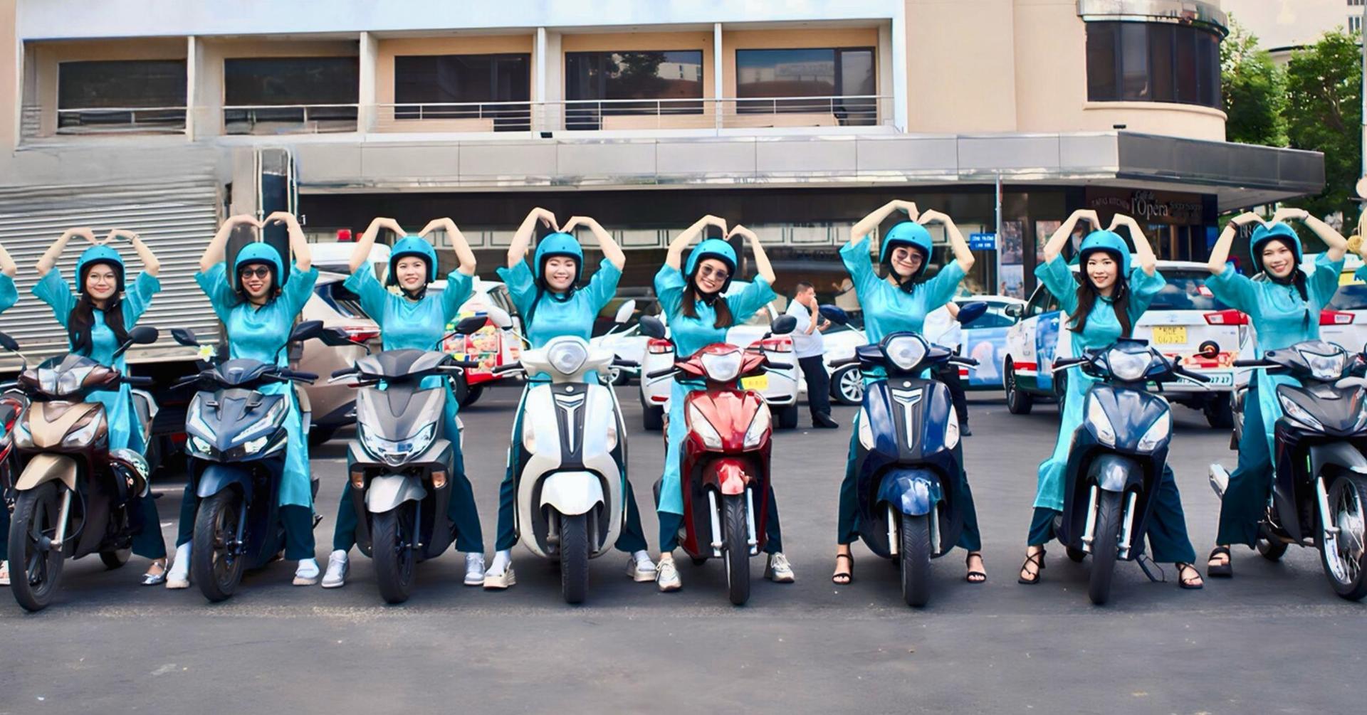 Scooter Female Ridder | Ho Chi Minh City Highlight & Hidden Gems - Thumbnail 4