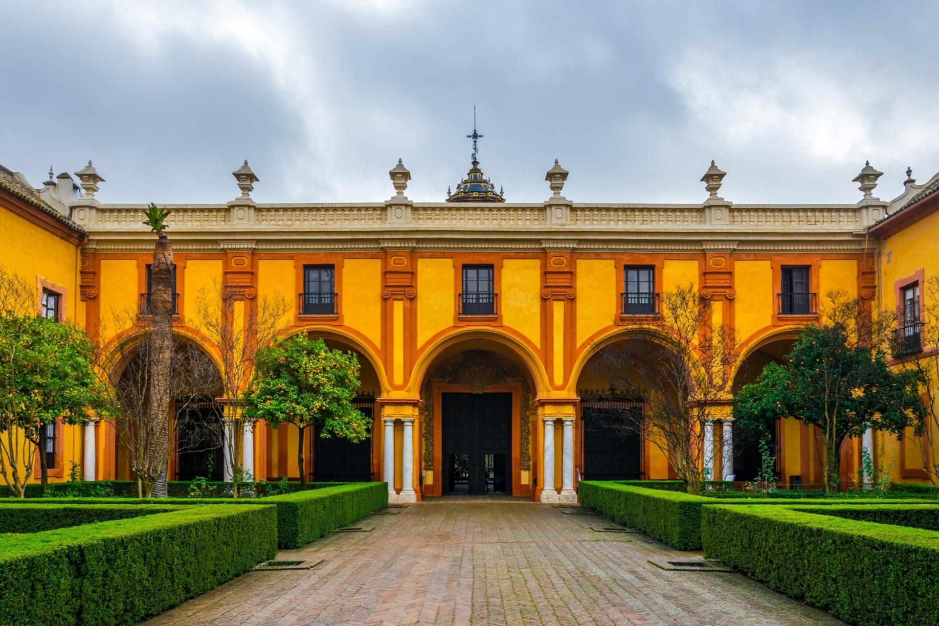 Alcazar, Cathedral and Giralda Tour in Seville - Thumbnail 5