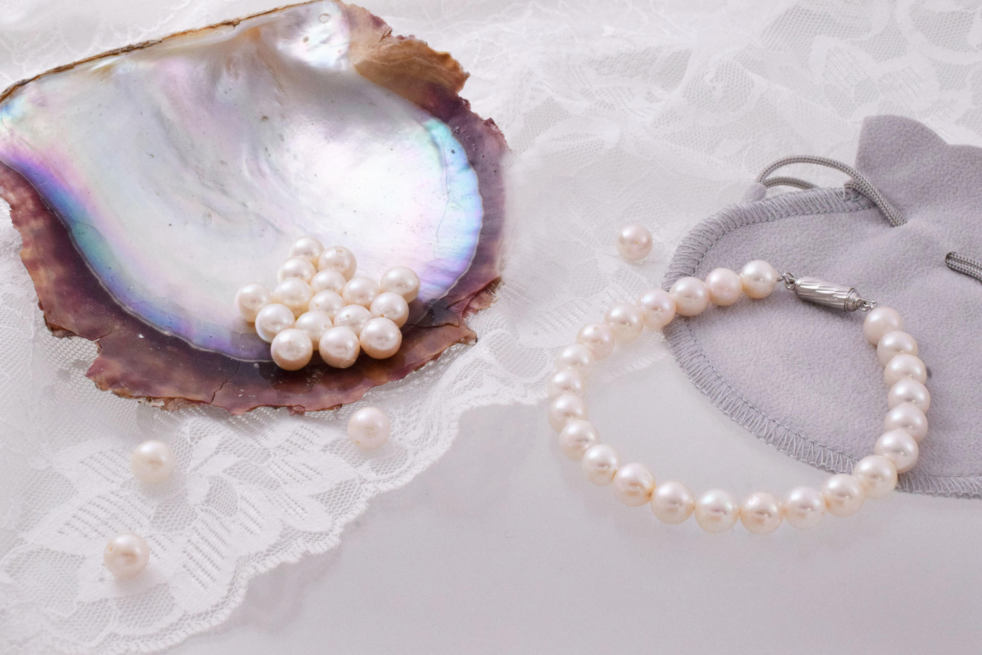 Akoya Pearl Bracelet Making Experience with Japanese Gems (Kyoto) - Image 1