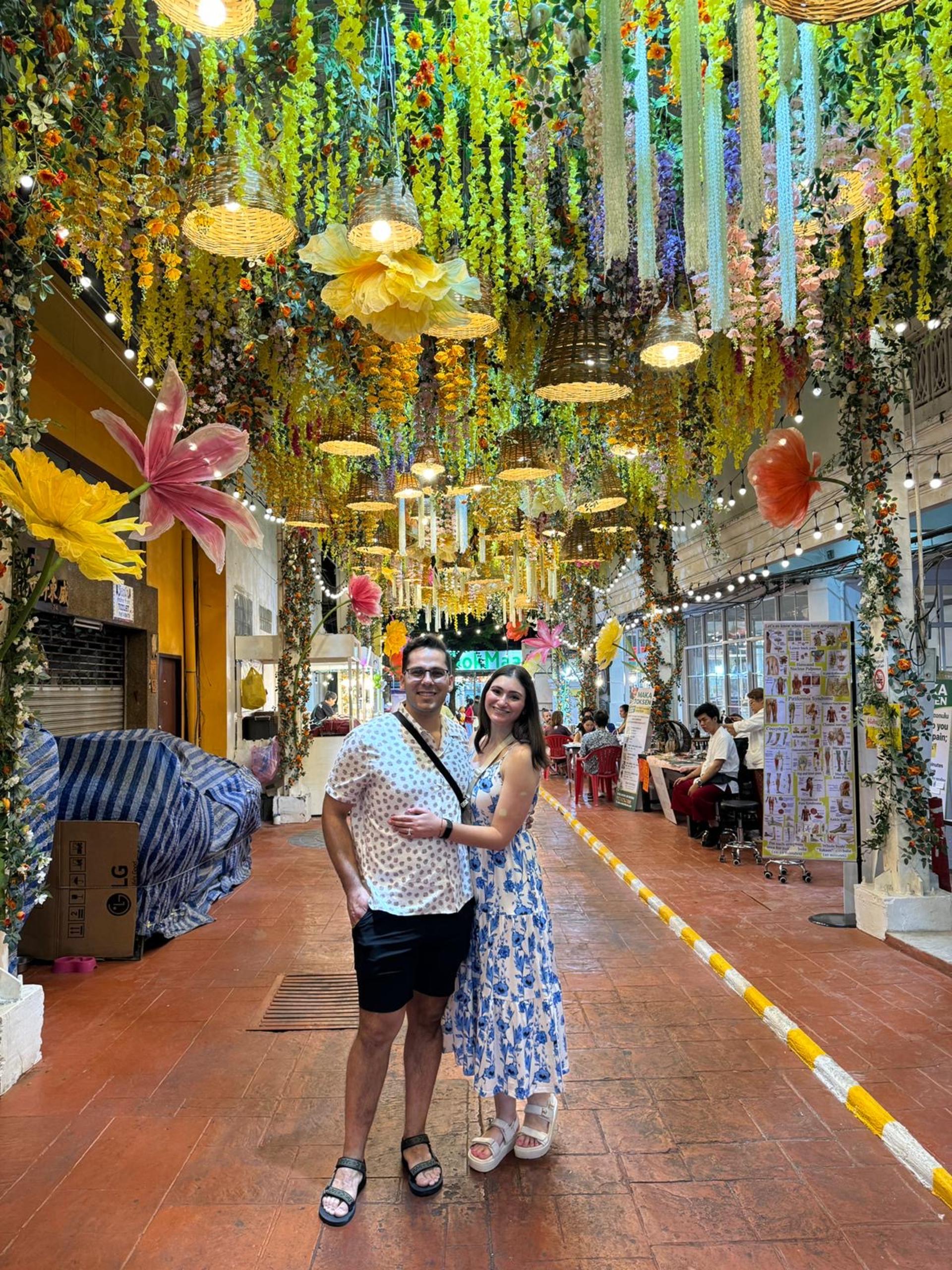 Bangkok Night Tour: Food, Temple & Tuk-Tuk - Thumbnail 15