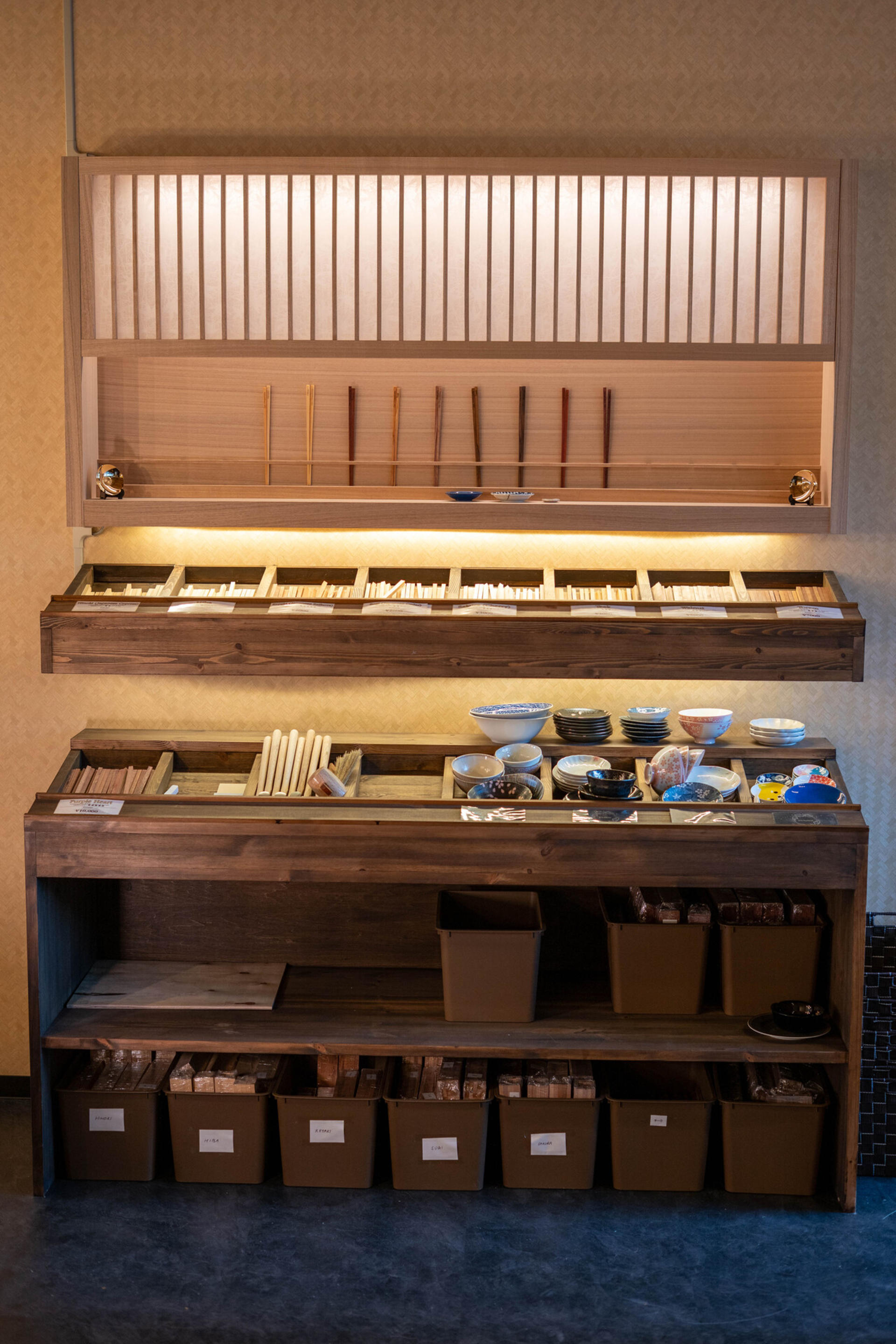 Kyoto: Gion Make Your Own Chopsticks with Engraving Option - Thumbnail 2