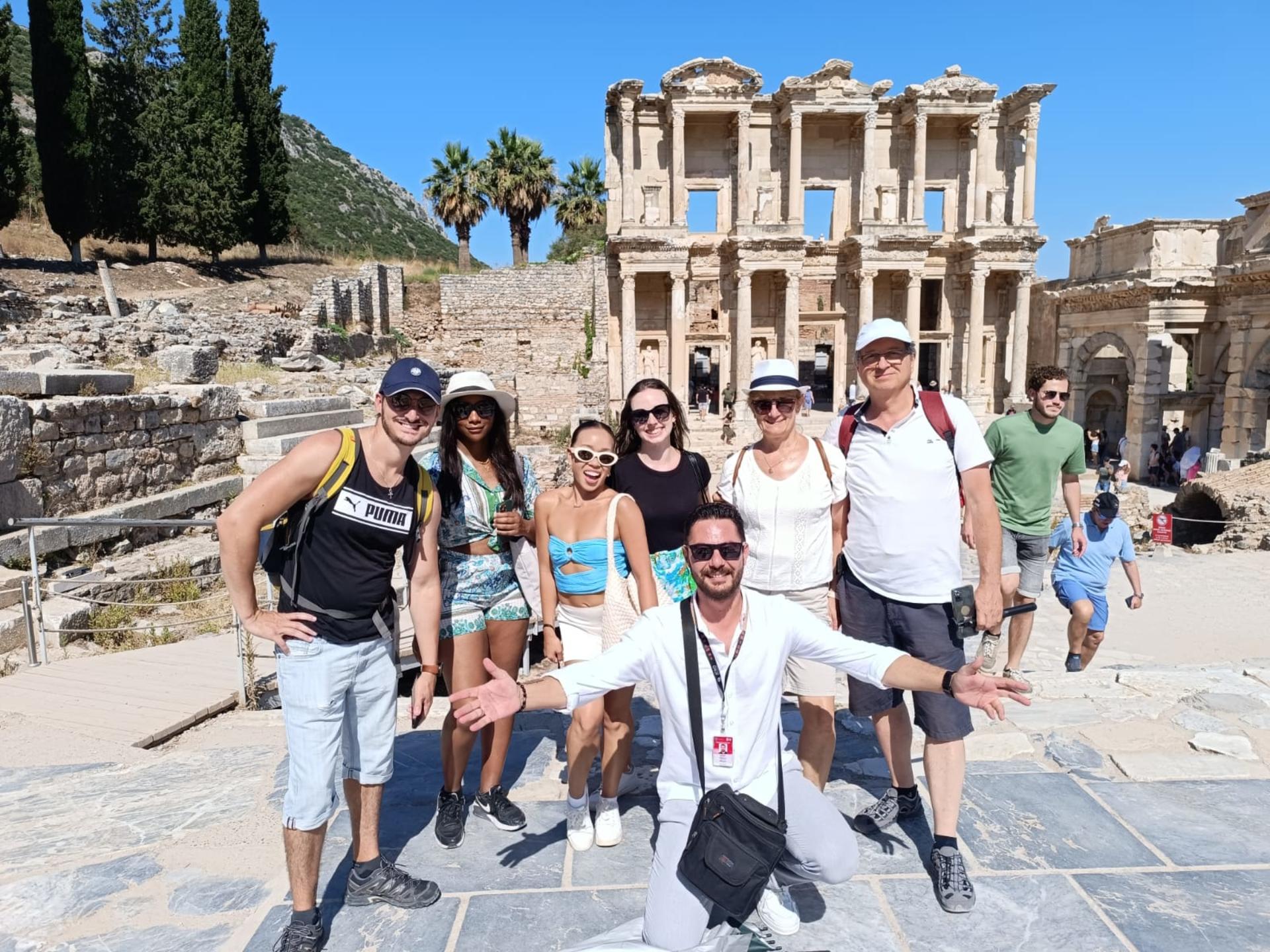 Ephesus, Virgin Mary House Guided Tour with Lunch - Thumbnail 3