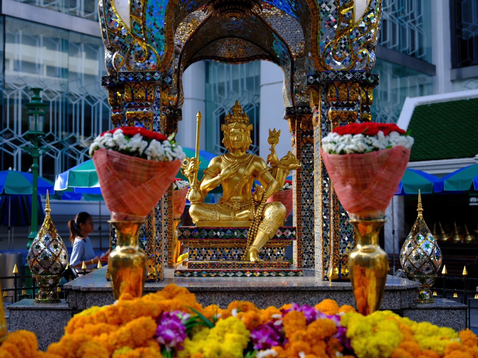 Bangkok Erawan Shrine Make a wish or Votive Online Service - Image 1