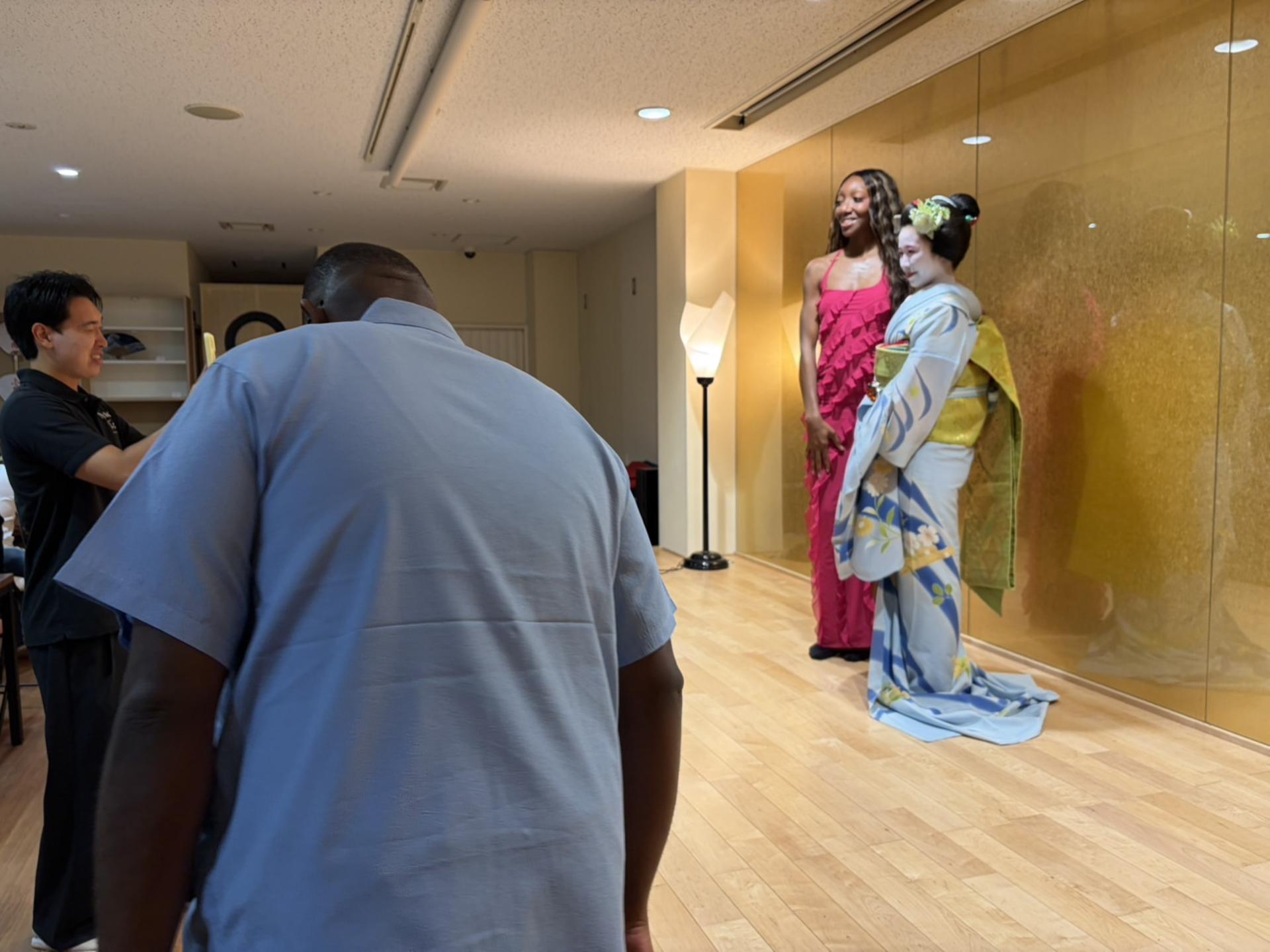 1-Hour Geisha/Maiko Show in Kyoto - Thumbnail 5