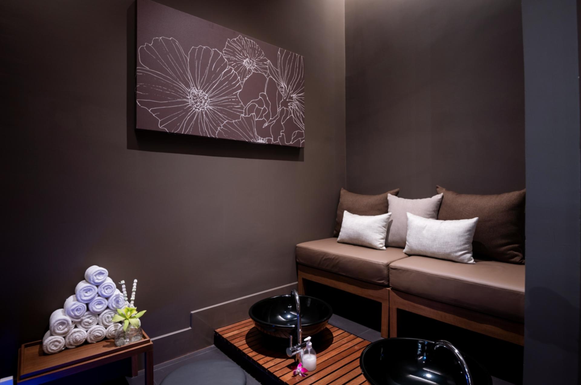 Let's Relax Spa at Central Embassy in Bangkok - Thumbnail 5