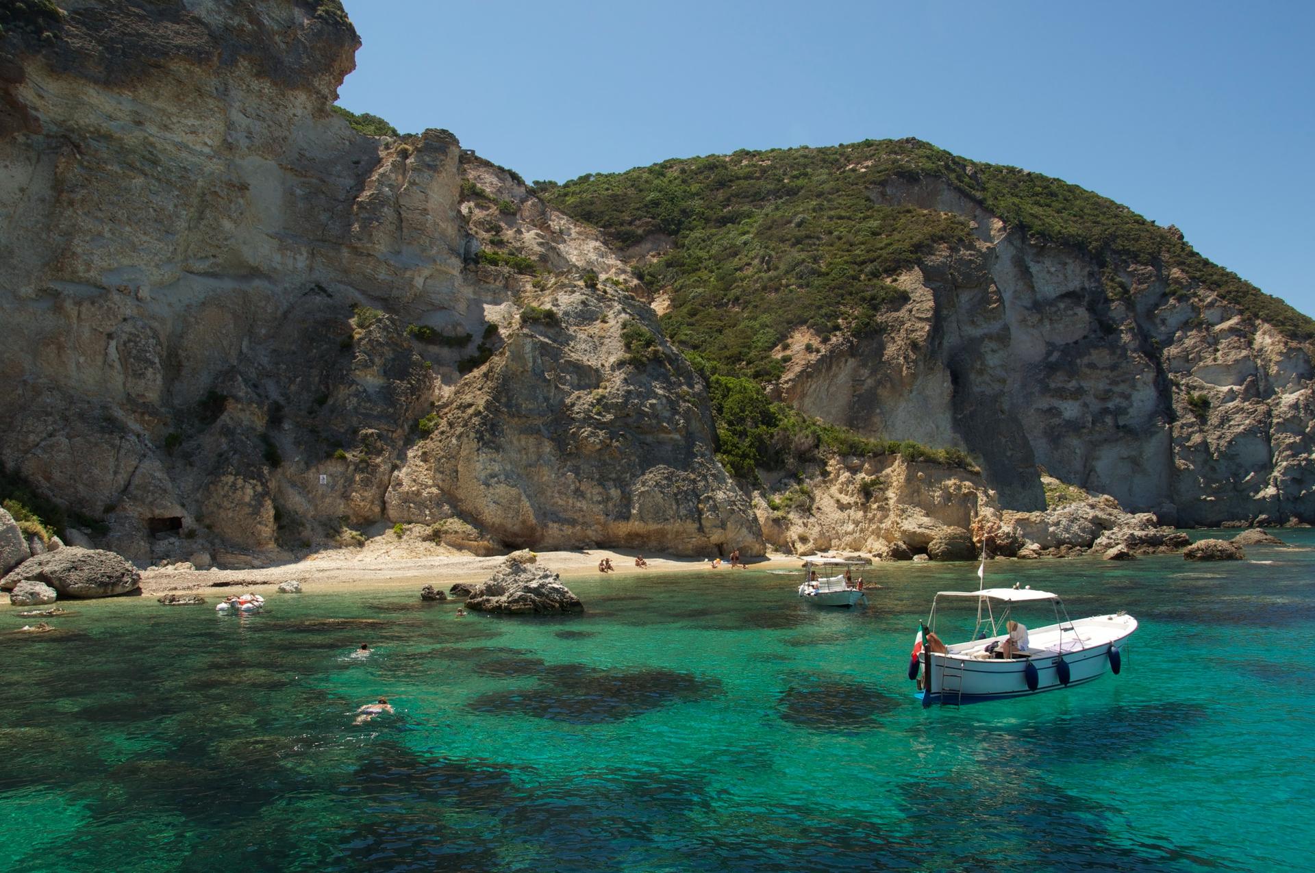 Ponza Island Boat Trip with Swimming and Lunch on Board - Thumbnail 2