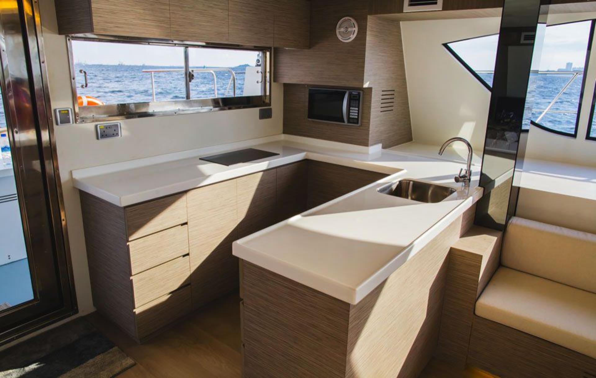 Southern Islands Yacht Charter on Maximum by Valencia Yachts - Thumbnail 5