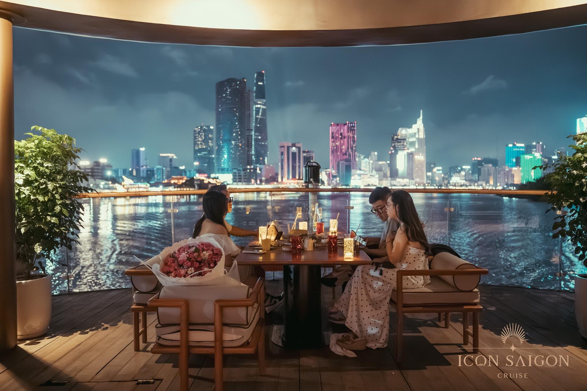 ICON Saigon - Luxury Dining Cruise in Ho Chi Minh City - Thumbnail 9