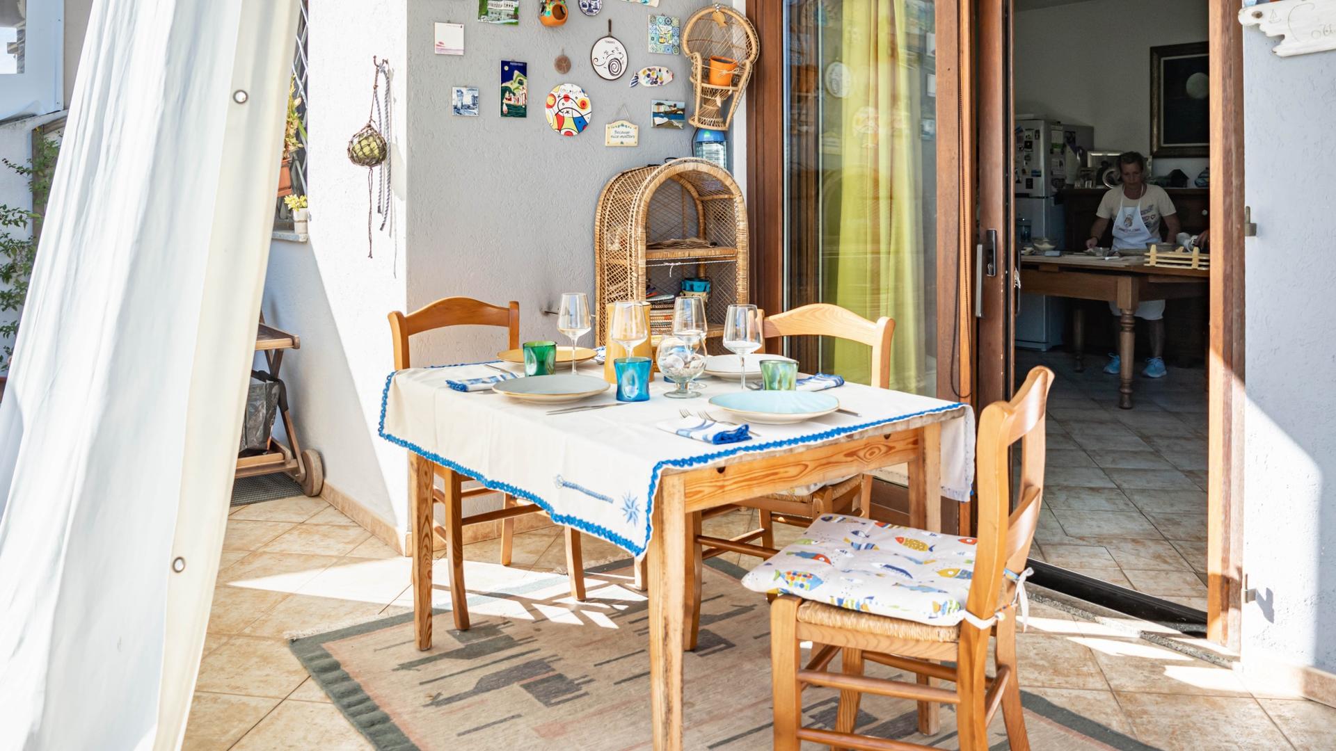 Dining experience at a local home in Amalfi - Thumbnail 3