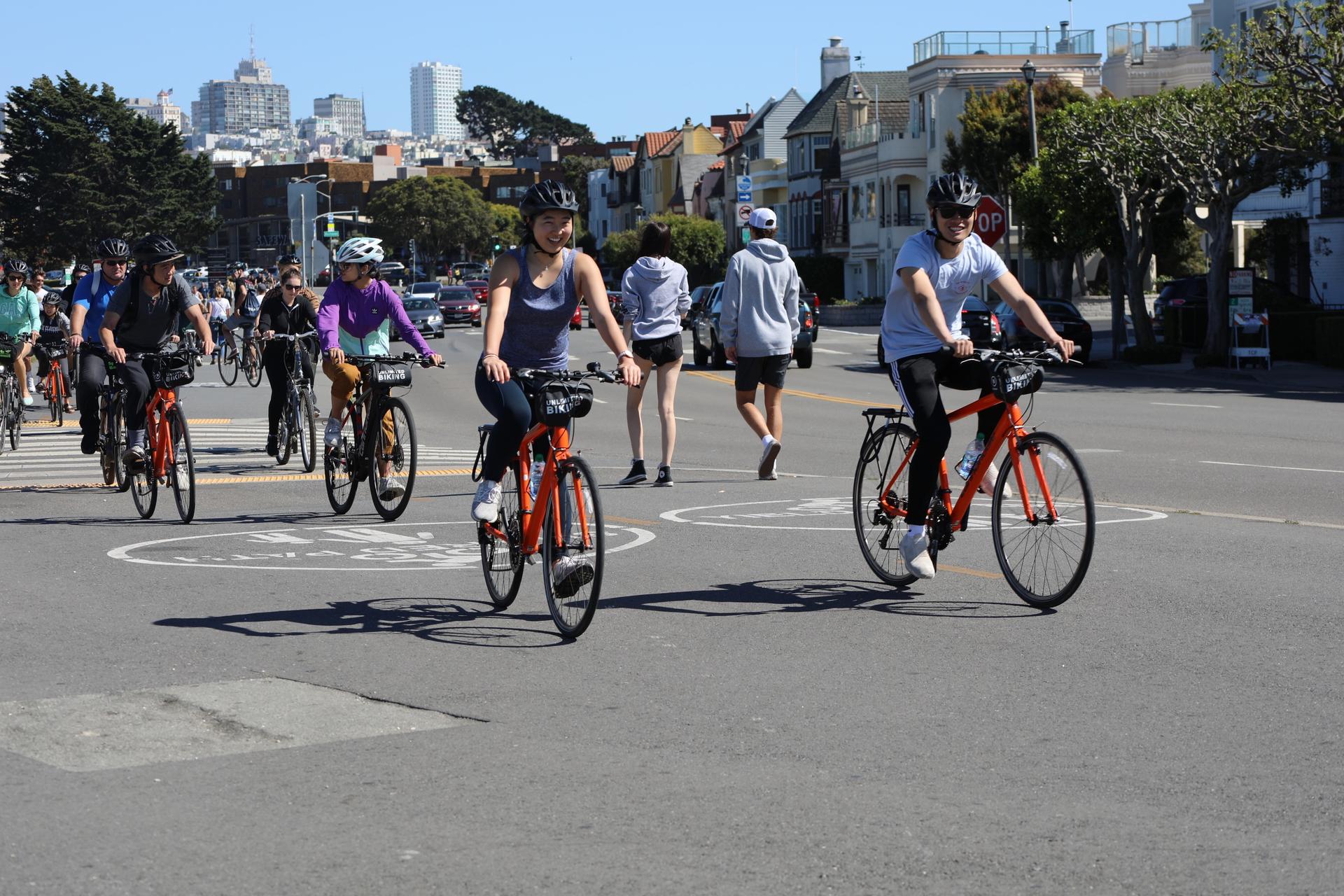 Santa Monica & Venice Beach Bike Tour - Thumbnail 4