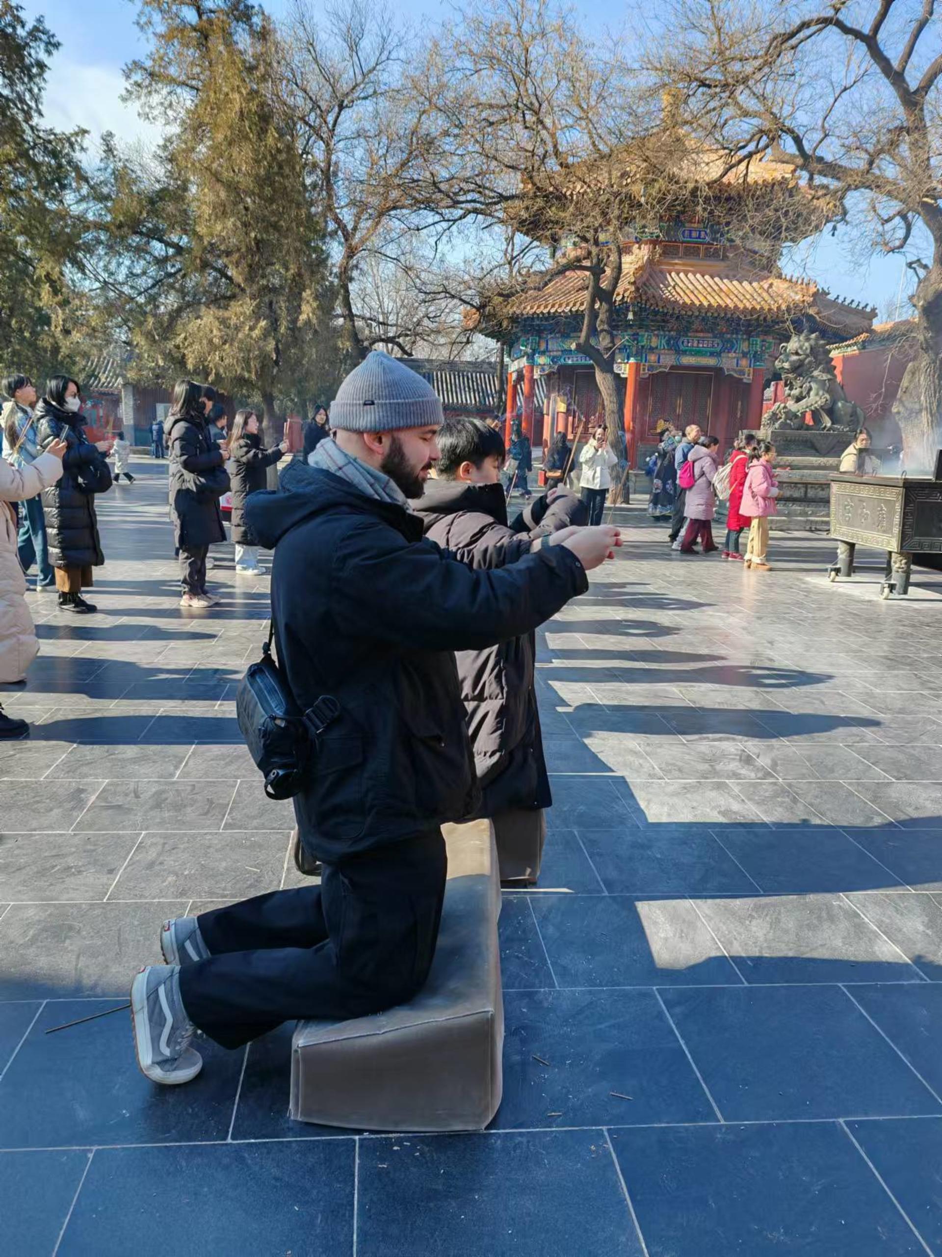 Beijing Lama Temple & Temple of Heaven Half-Day Private Tour - Thumbnail 3