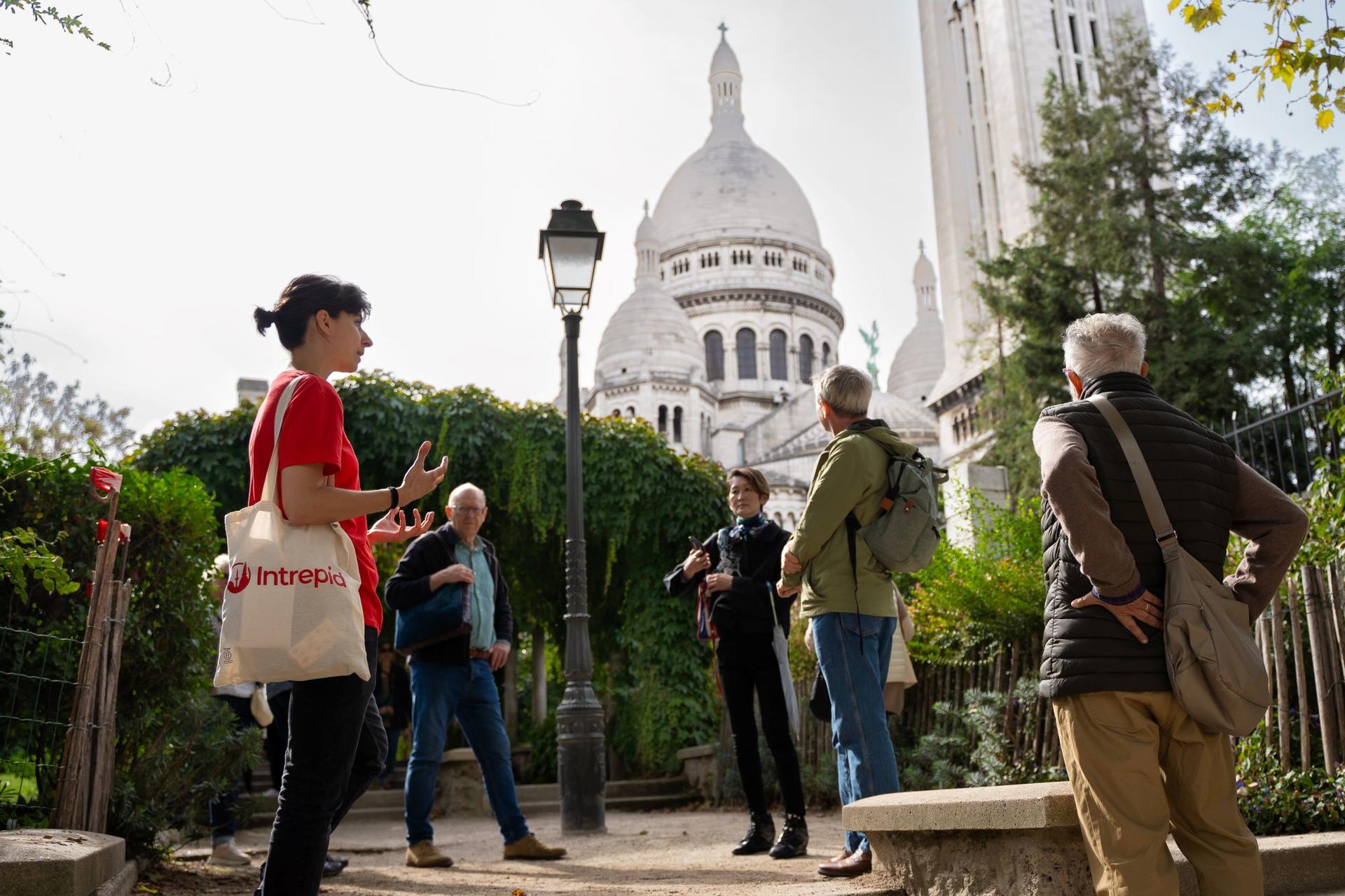 Hidden Gems of Montmartre Guided Tour in Paris - Thumbnail 4