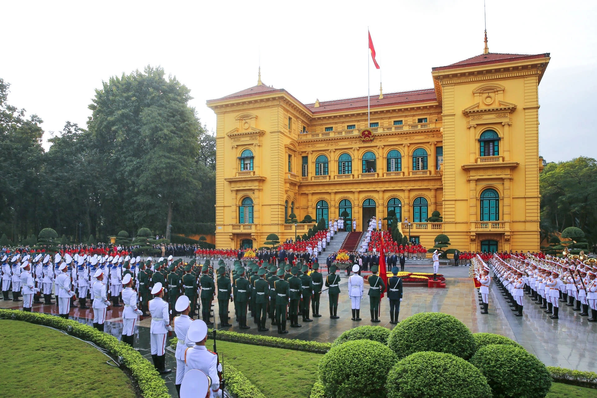 Hanoi City Highlights & Local Village Full-Day Tour - Thumbnail 10