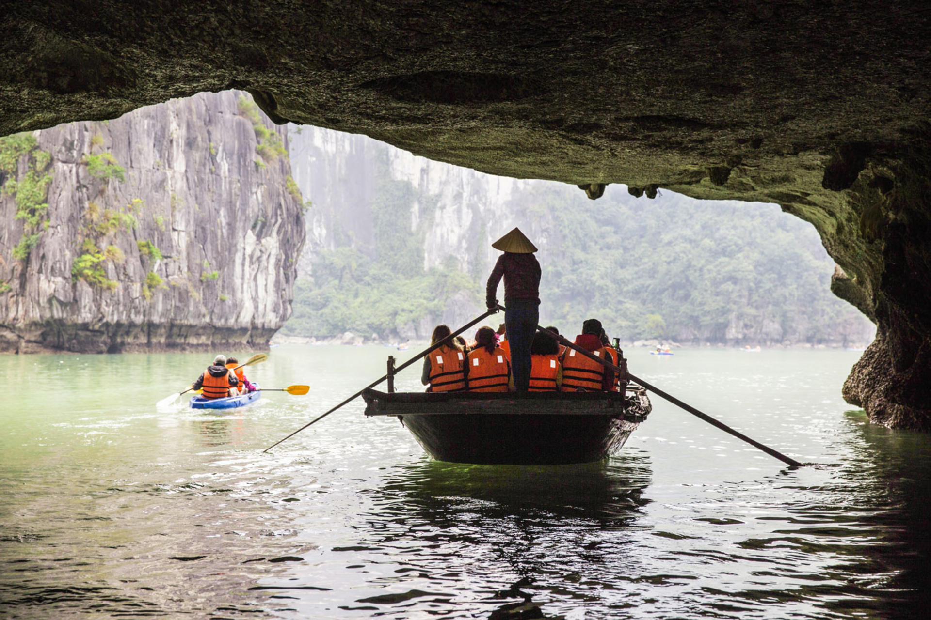 Cozy Indochine Day Cruise: Ha Long Bay, Sung Sot, Ti Top - Thumbnail 8