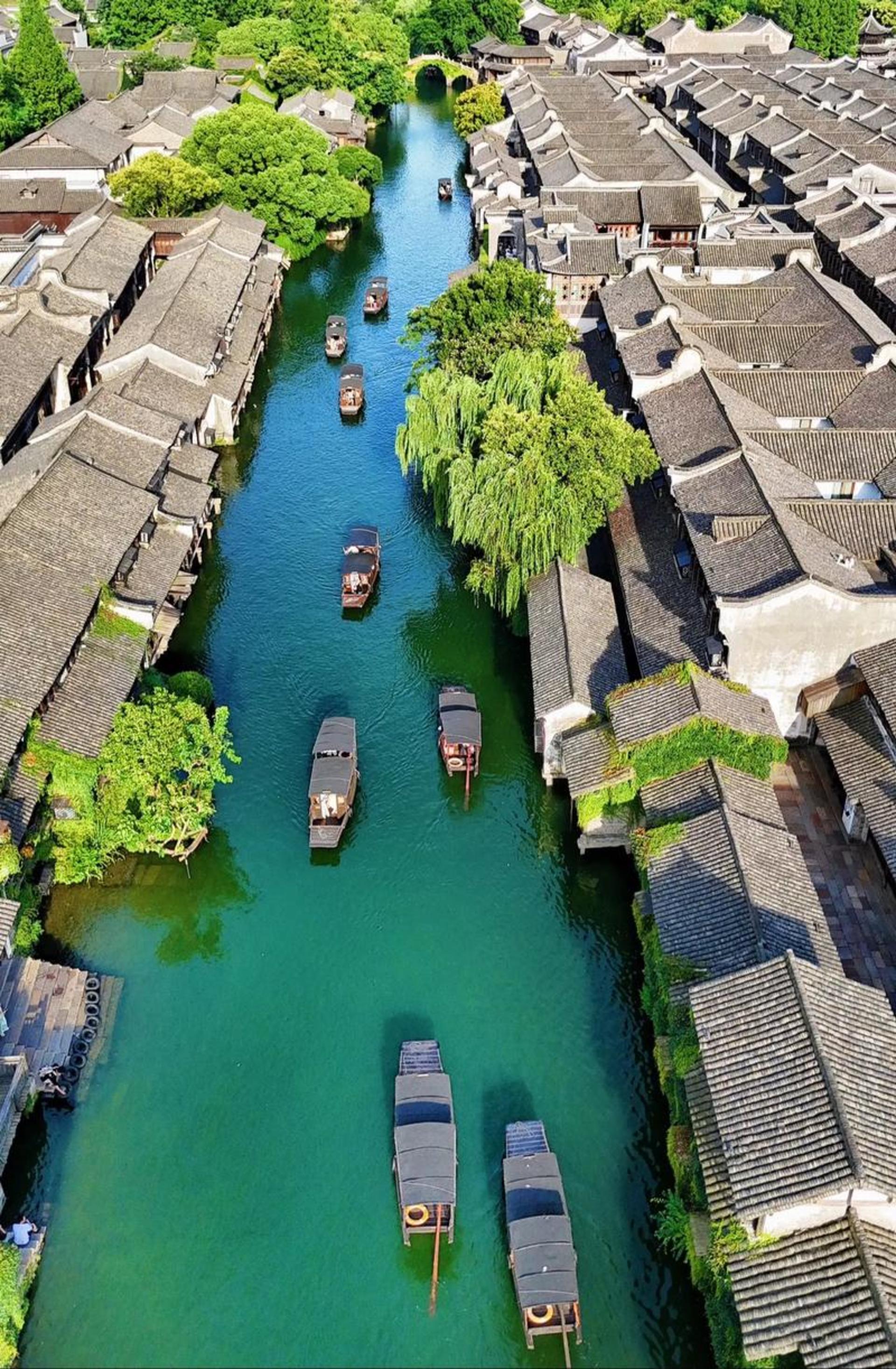 Shanghai Round Trip to Hangzhou + Suzhou + Disney 7-Day Classic Tour     - Thumbnail 33