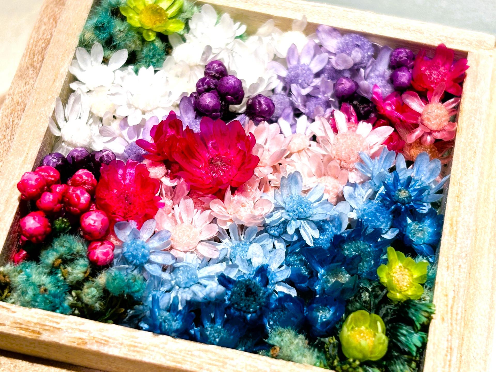 Shinjuku Japanese-style Mini Flower Garden Creation Experience - Image 1