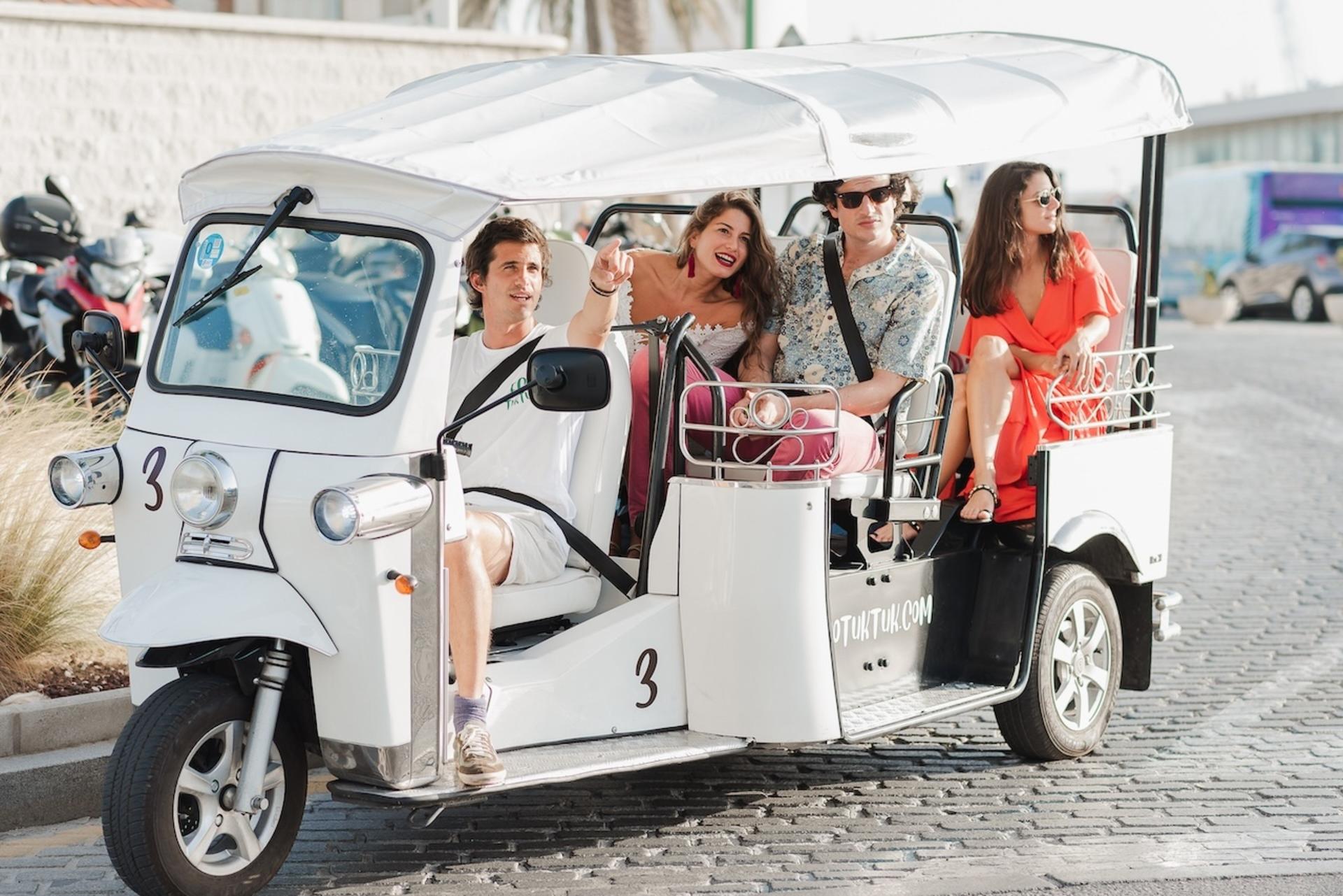 Private Eco Tuk Tuk Tour in Malaga - Thumbnail 7