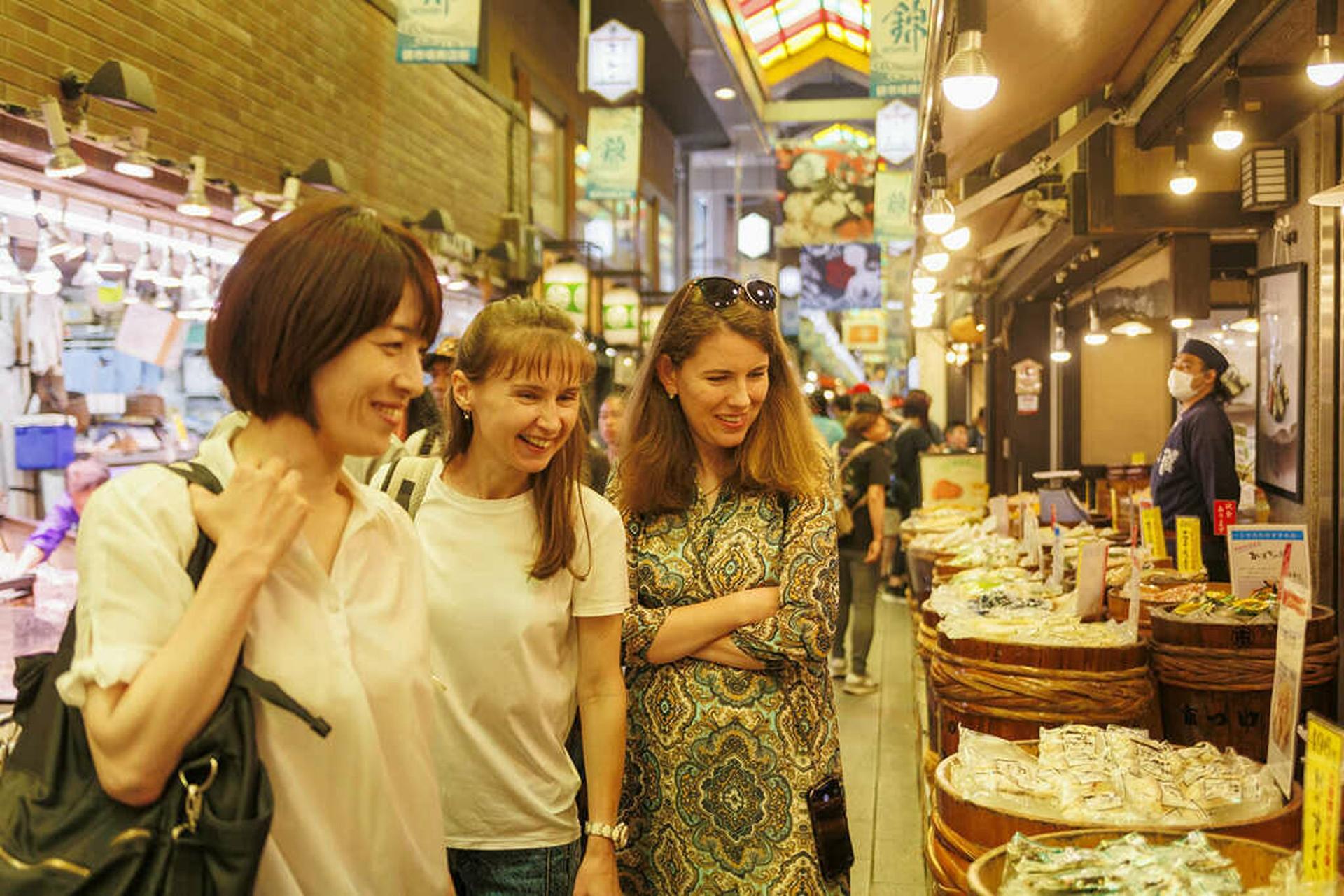 Kyoto Nishiki Market Half-Day Food Walking Tour - Thumbnail 3