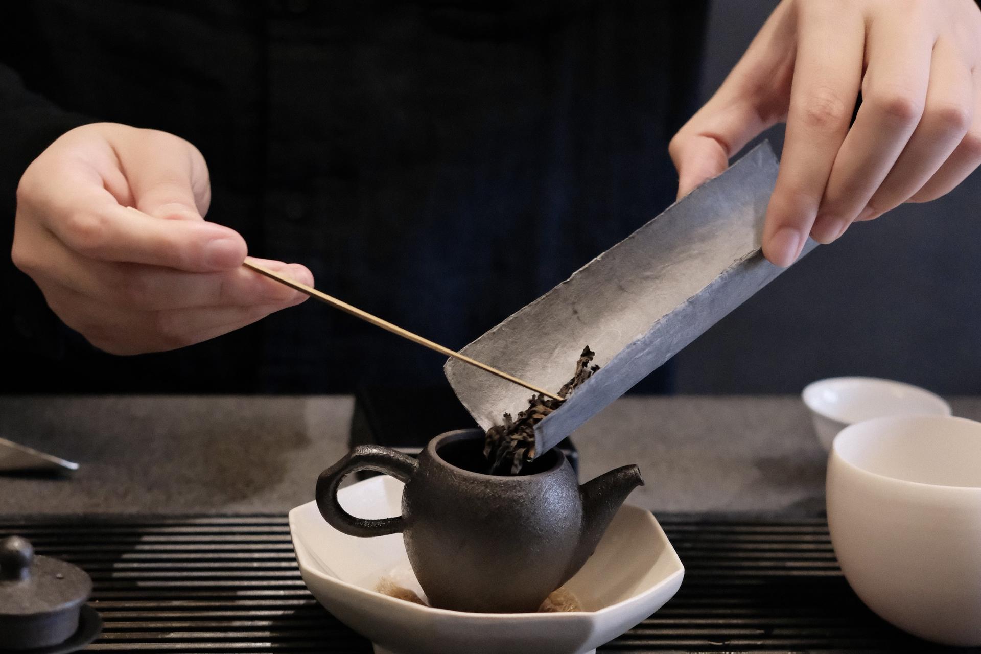 Shanghai Chinese Tea Tasting Experience with Five Teas - Image 1
