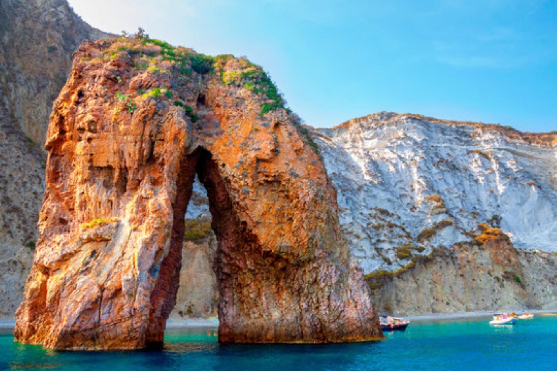 Ponza Island Boat Trip with Swimming and Lunch on Board - Thumbnail 9
