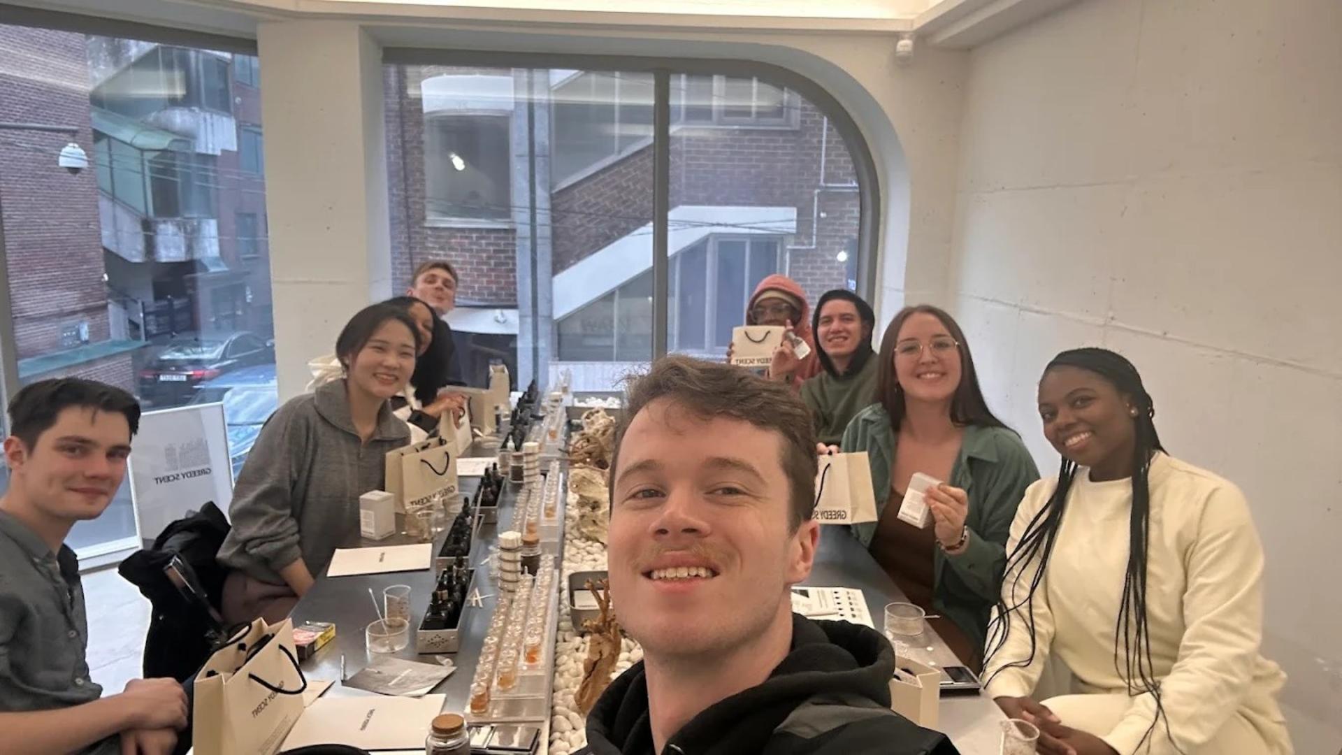 Greedy Scent Yeonnam: Custom Perfume Making Class in Hongdae - Thumbnail 15