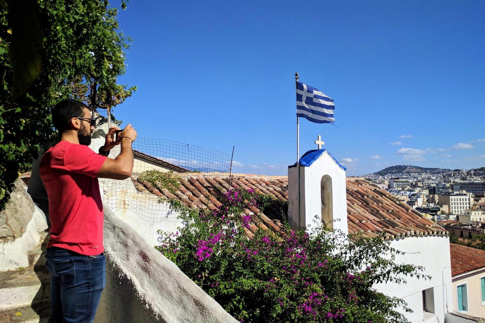 Instagram Photo Tour in Athens - Thumbnail 4