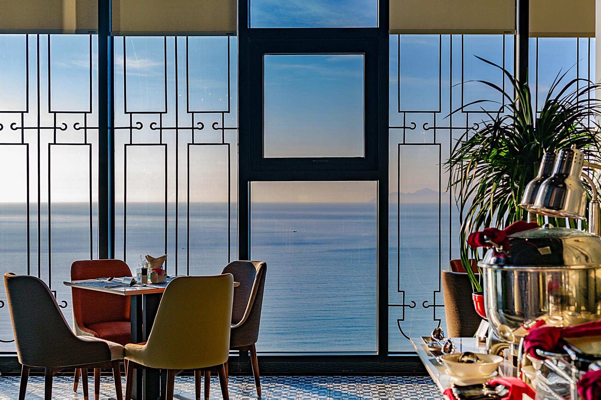  Afternoon Tea At Penisula Hotel Danang - Thumbnail 2
