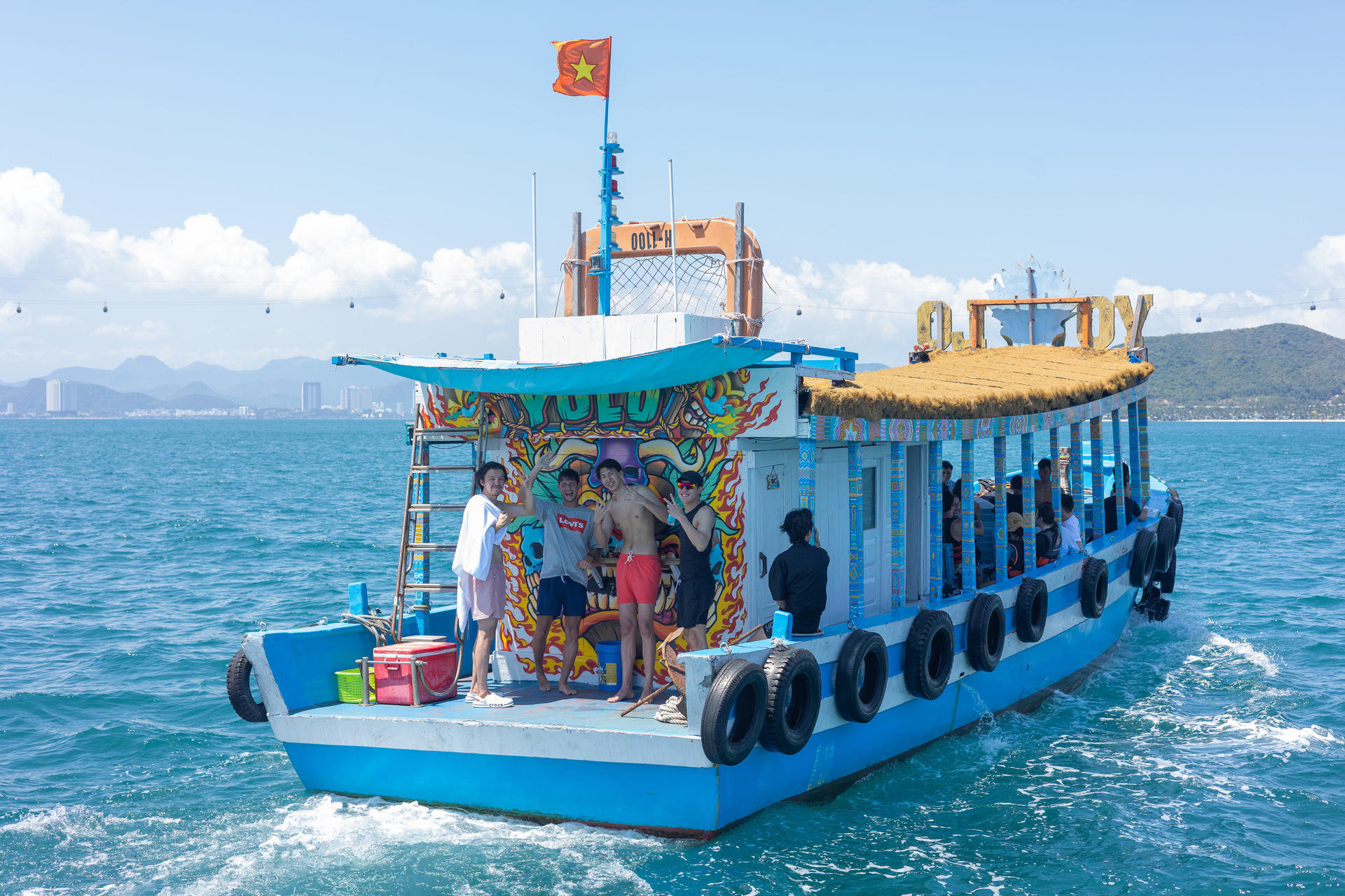 Nha Trang Floating Bar Boat Party Island Hopping Tour - Thumbnail 12