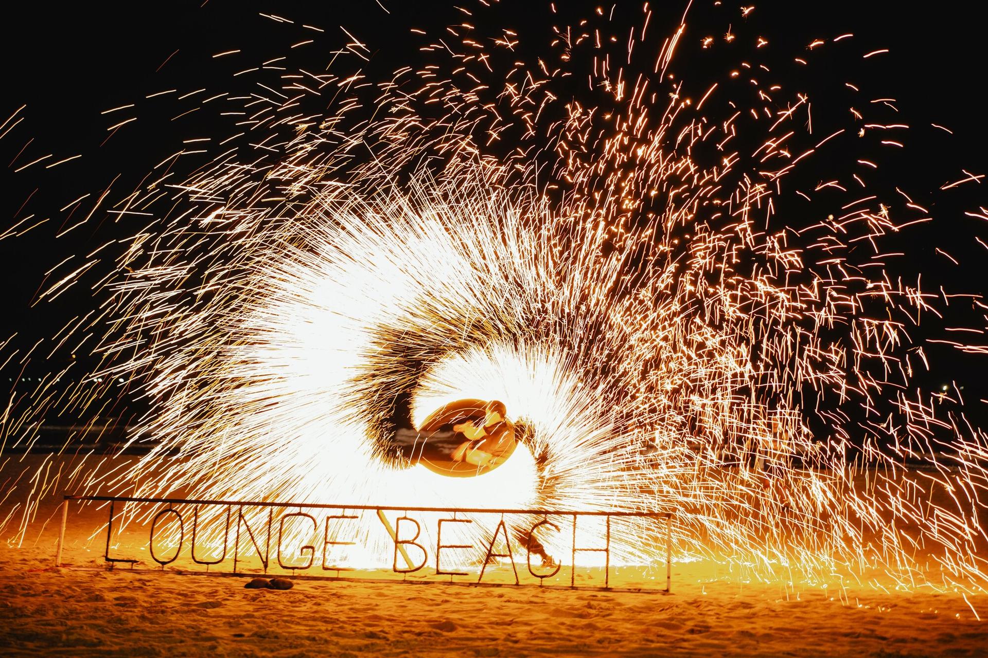 Klook Lounge Da Nang: Beachfront Dining & Lounge Access - Thumbnail 6