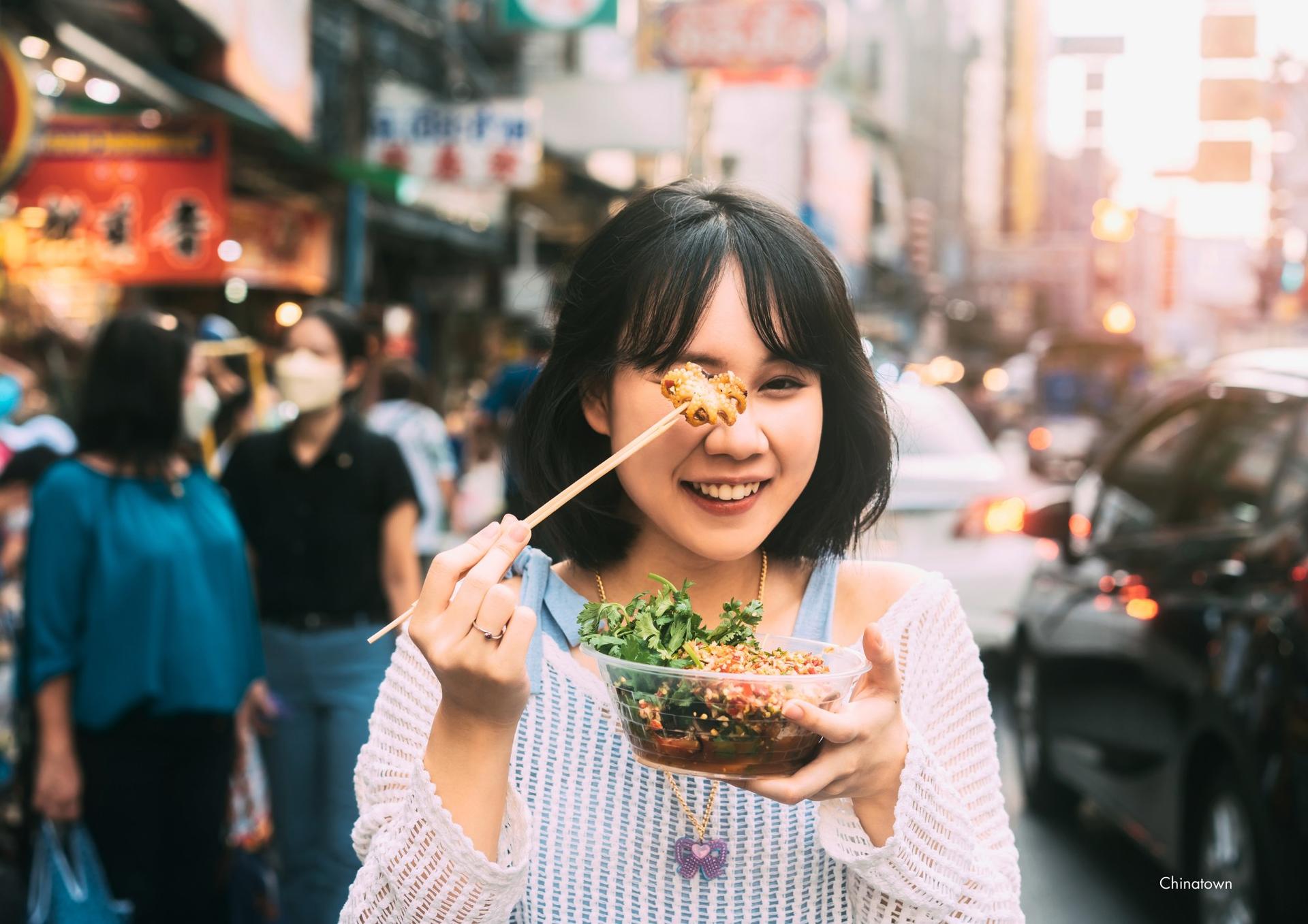 Bangkok Chinatown Evening Foodie Walking Tour by MyProGuide - Thumbnail 12