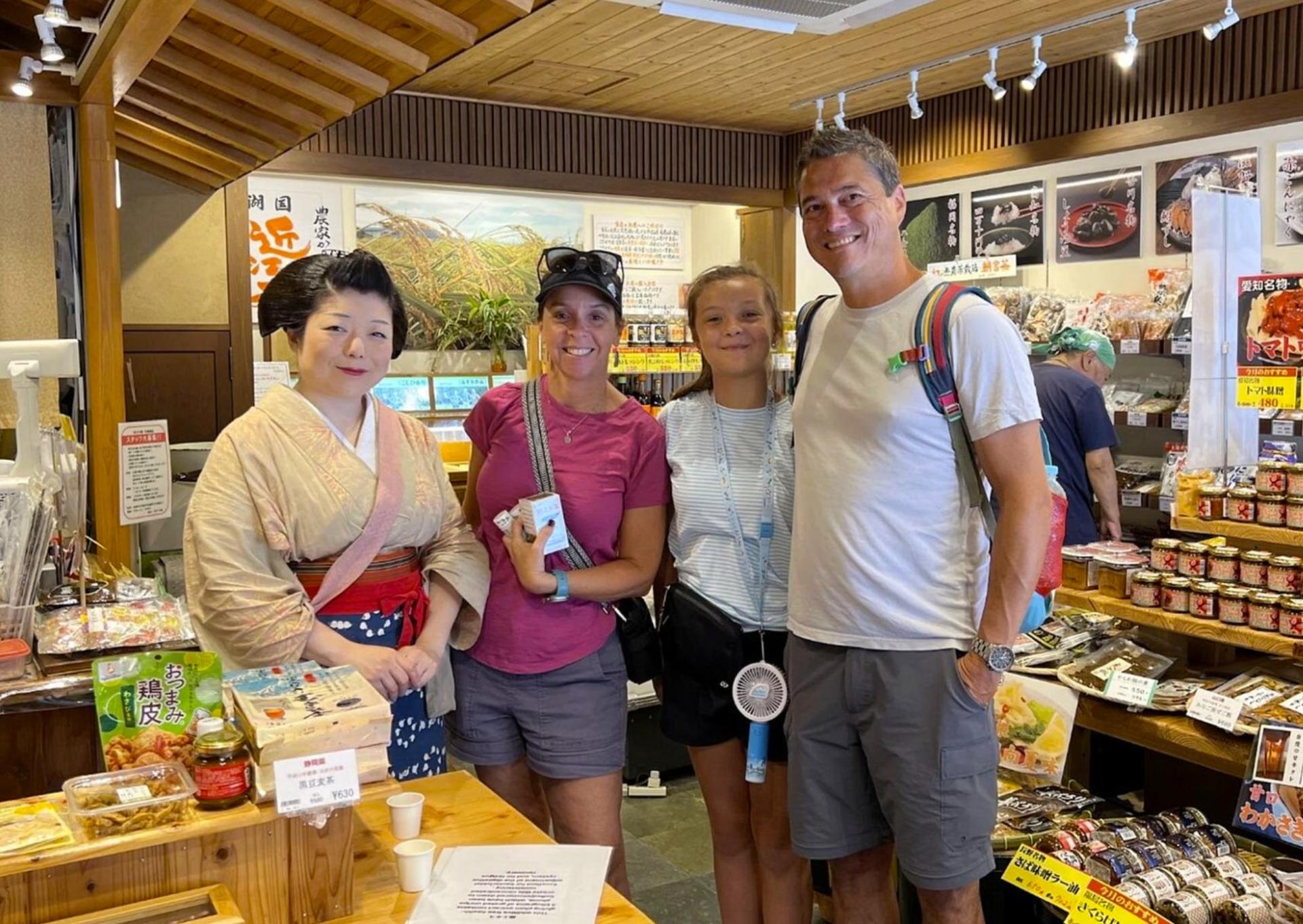 Kyoto: Nishiki Market Food Tour-7 Tastings - Thumbnail 5