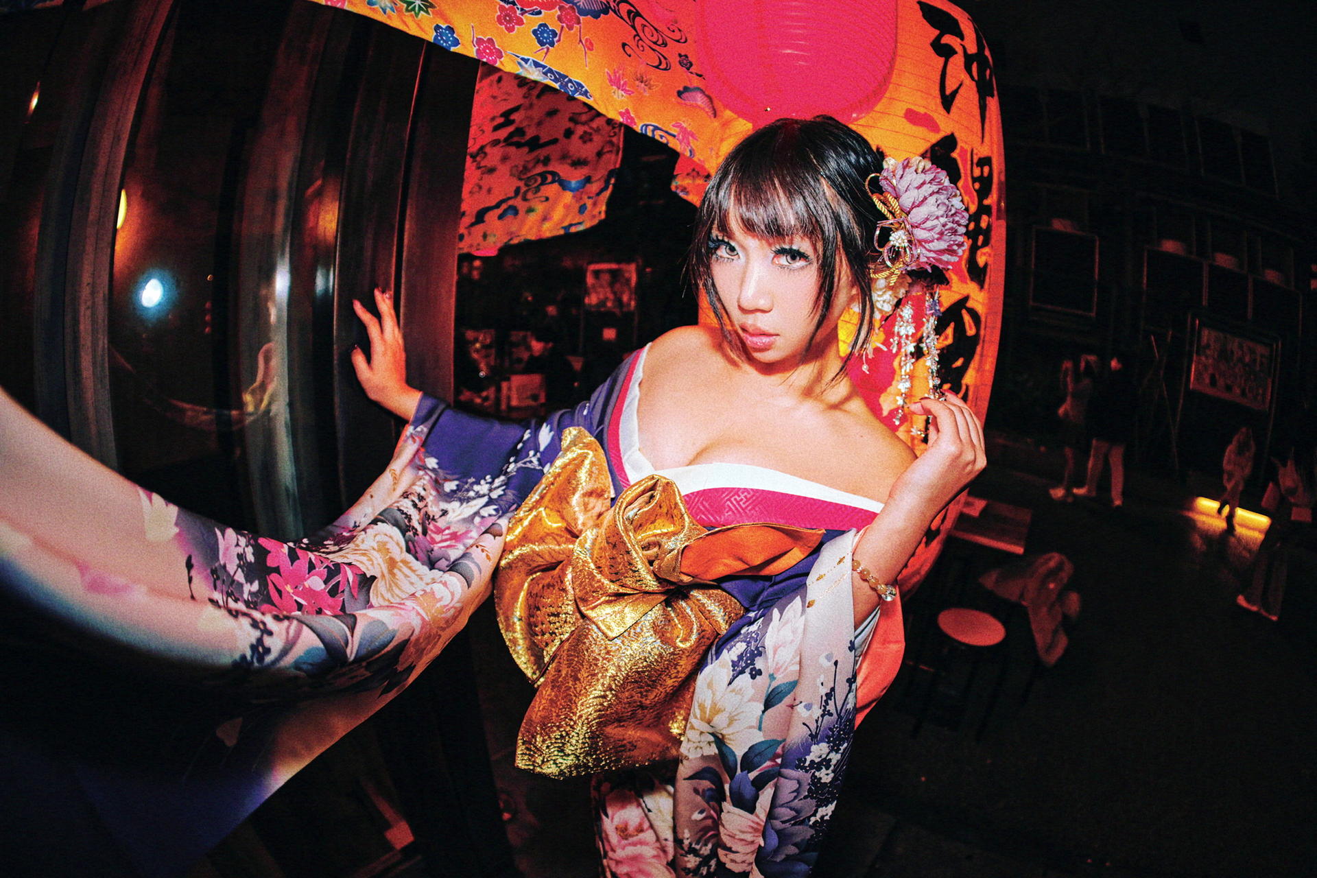 Tokyo: ppのGal Club Kimono Gal Makeover & Photoshoot in Shibuya - Thumbnail 82