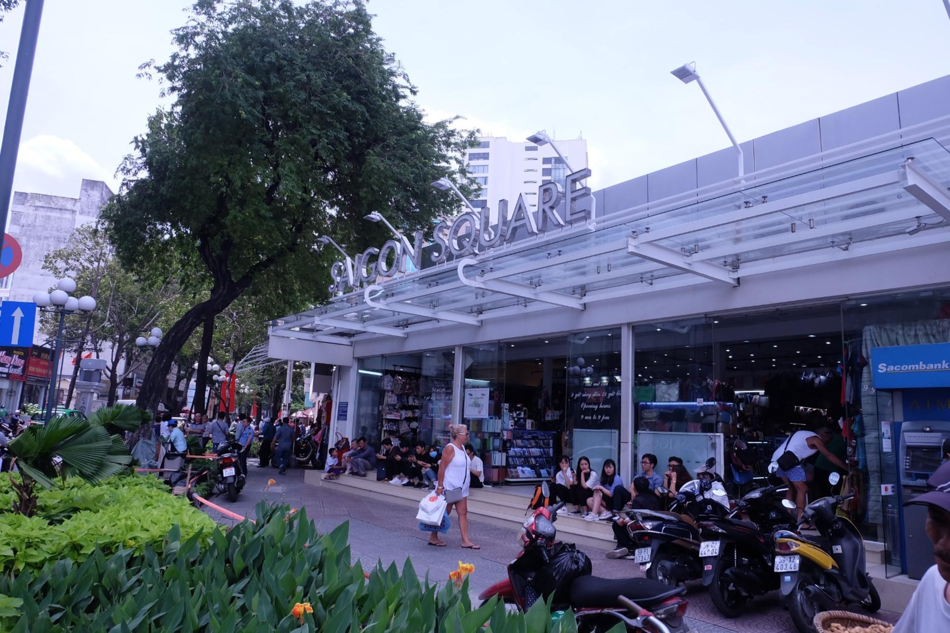 Saigon Shopping Experience by Motorbike - Thumbnail 2