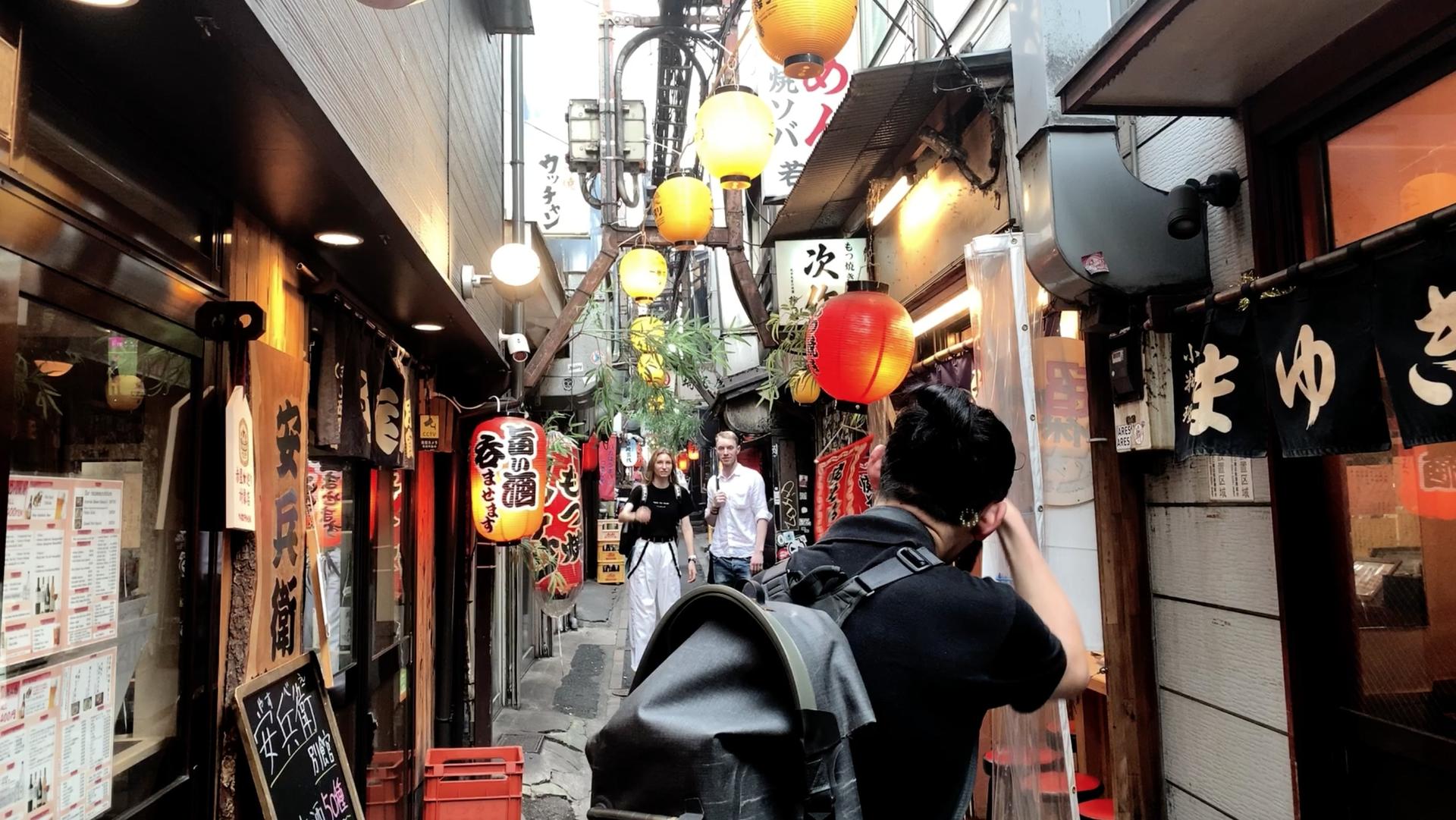 Tokyo by Night City Exploration Photography Tour - Thumbnail 8