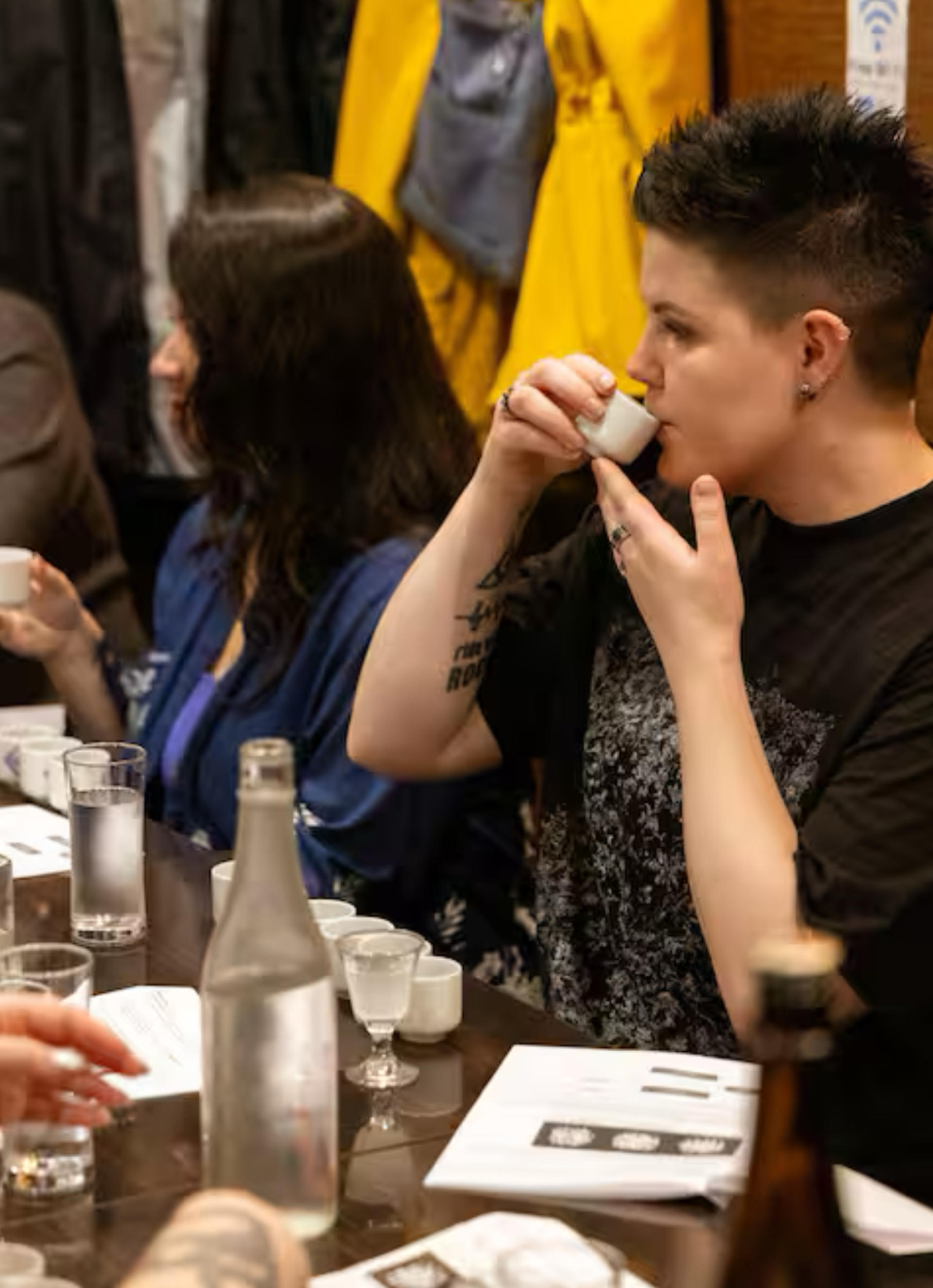 Taste a variety of sakes with a sake sommelier - Thumbnail 3