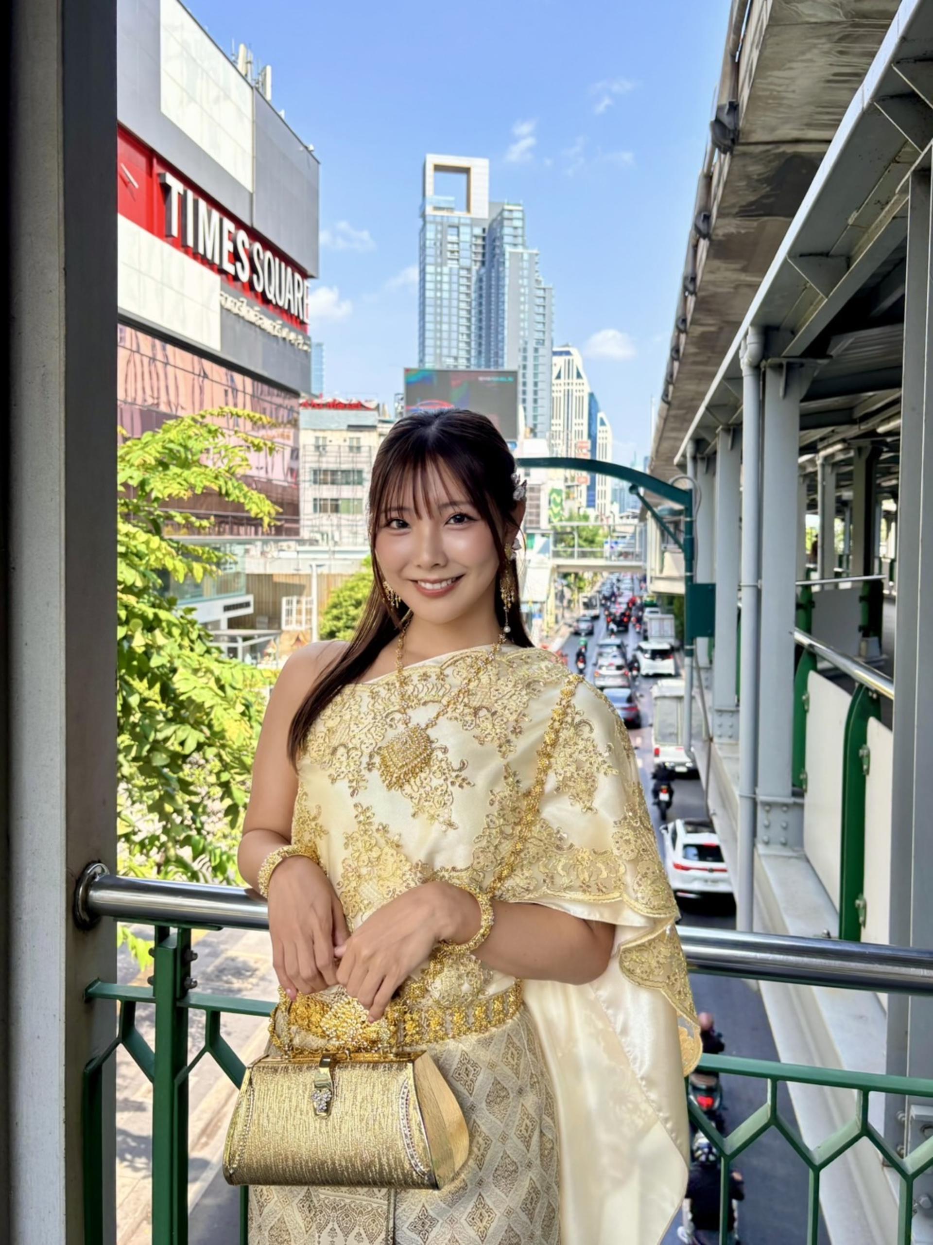 Thai Costume rental by Memory Bangkok at Asoke in Bangkok - Thumbnail 5