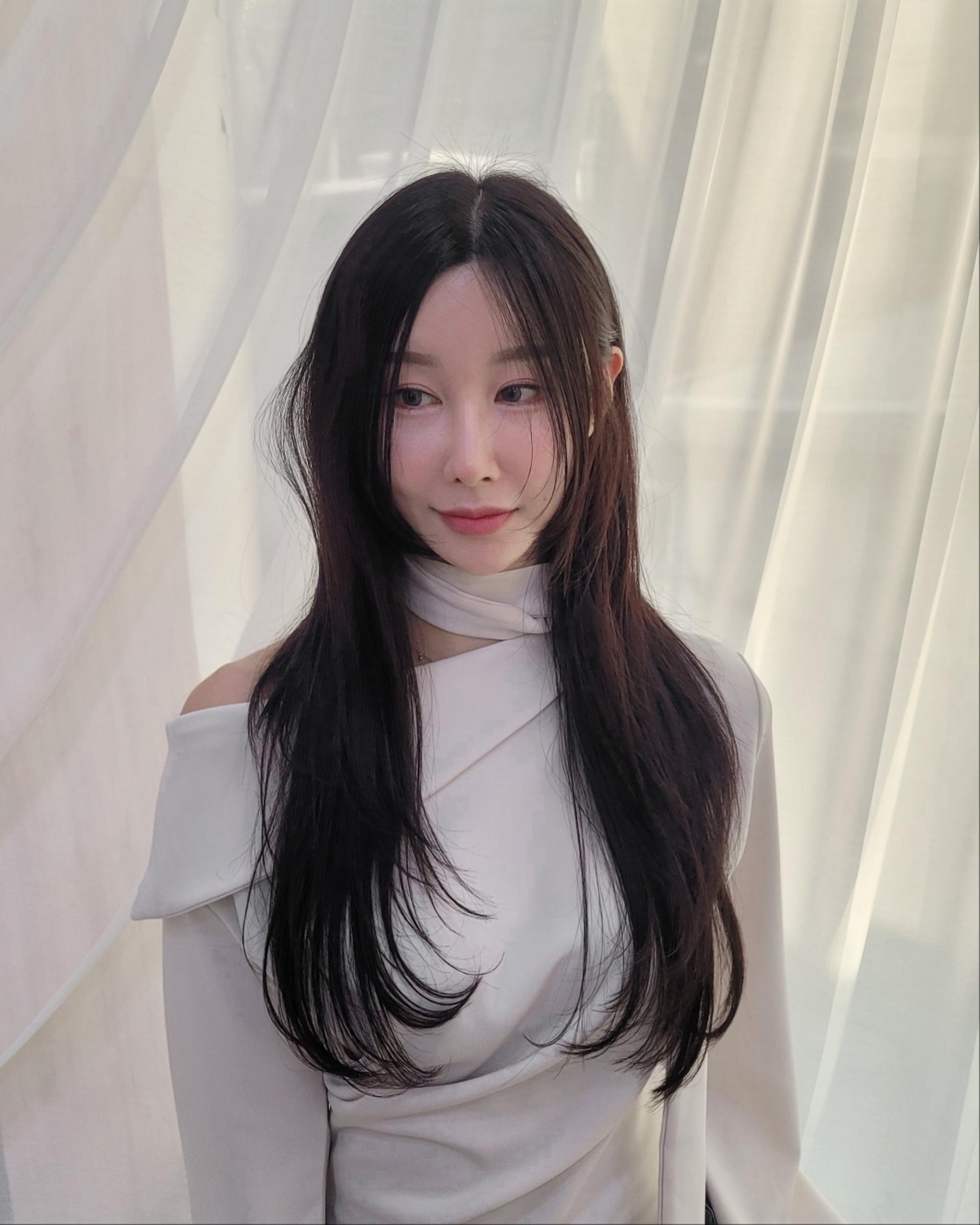 Lee Chul Hair KerKer Color & Perm hair Service in Seoul, Wangsimni - Thumbnail 115
