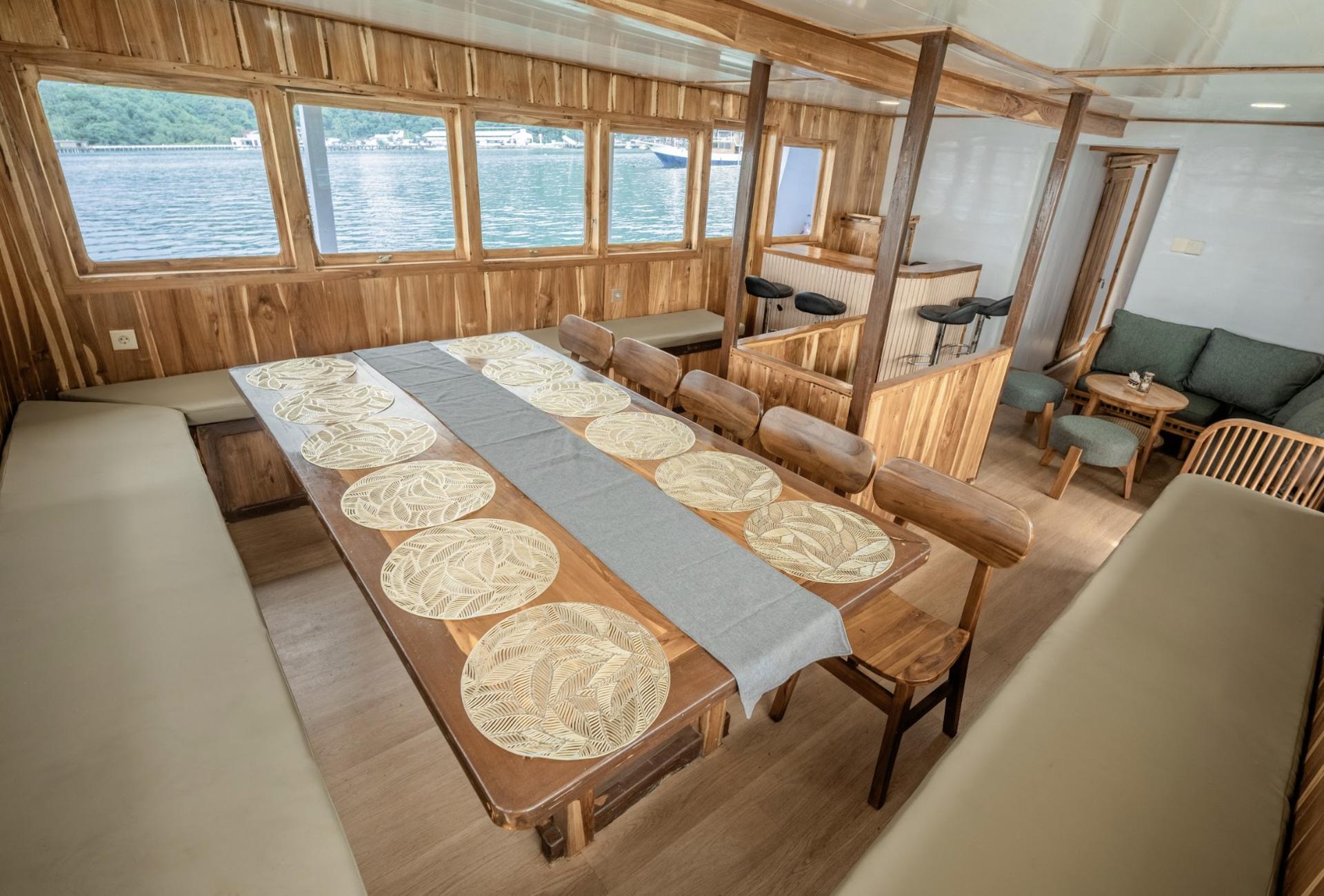 [Luxury Phinisi] 3D2N Ahsana Phinisi Liveaboard from Labuan Bajo - Thumbnail 5