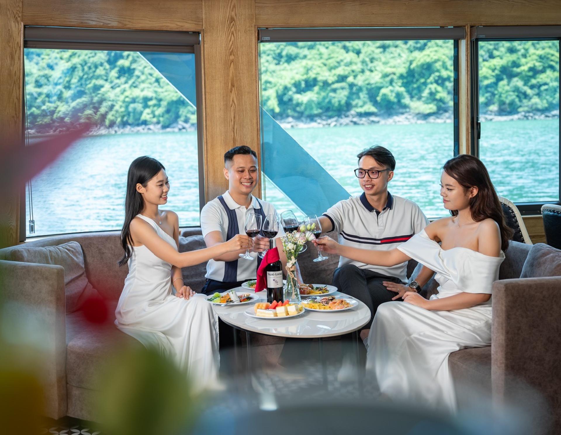 Heritage Luxury Day Cruise: Ha Long Bay Tour with Ti Top & Sung Sot - Thumbnail 29