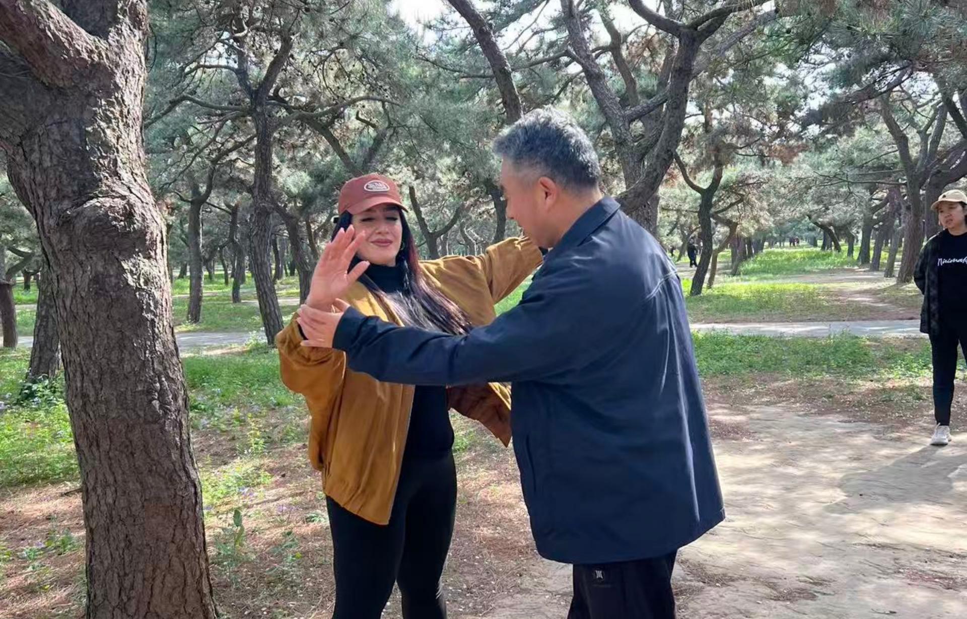 Beijing Temple of Heaven Half-Day Tai Chi Experience - Thumbnail 2
