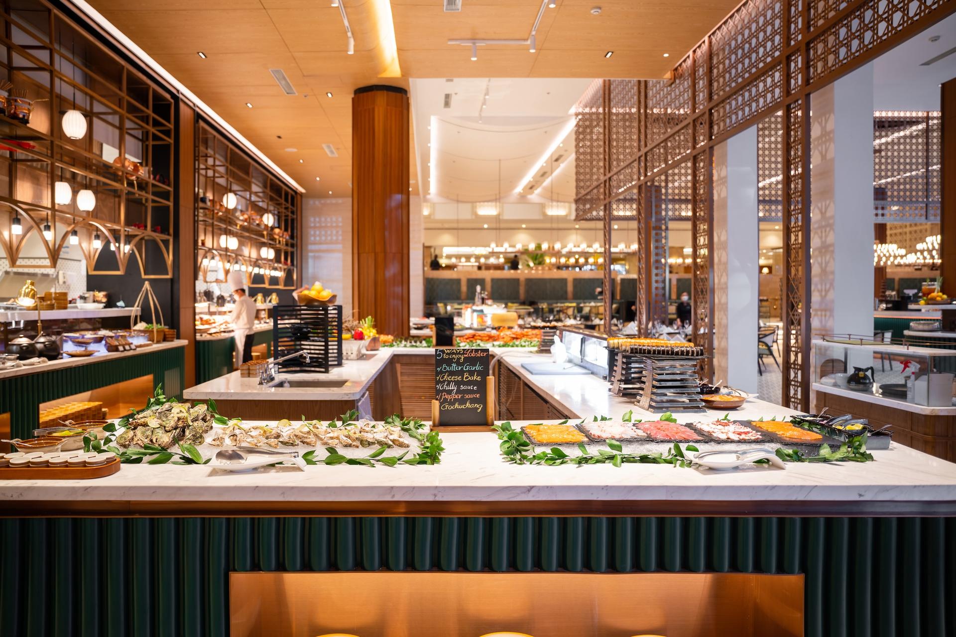 Seafood Buffet at LOTTE Hotel Saigon - Thumbnail 3