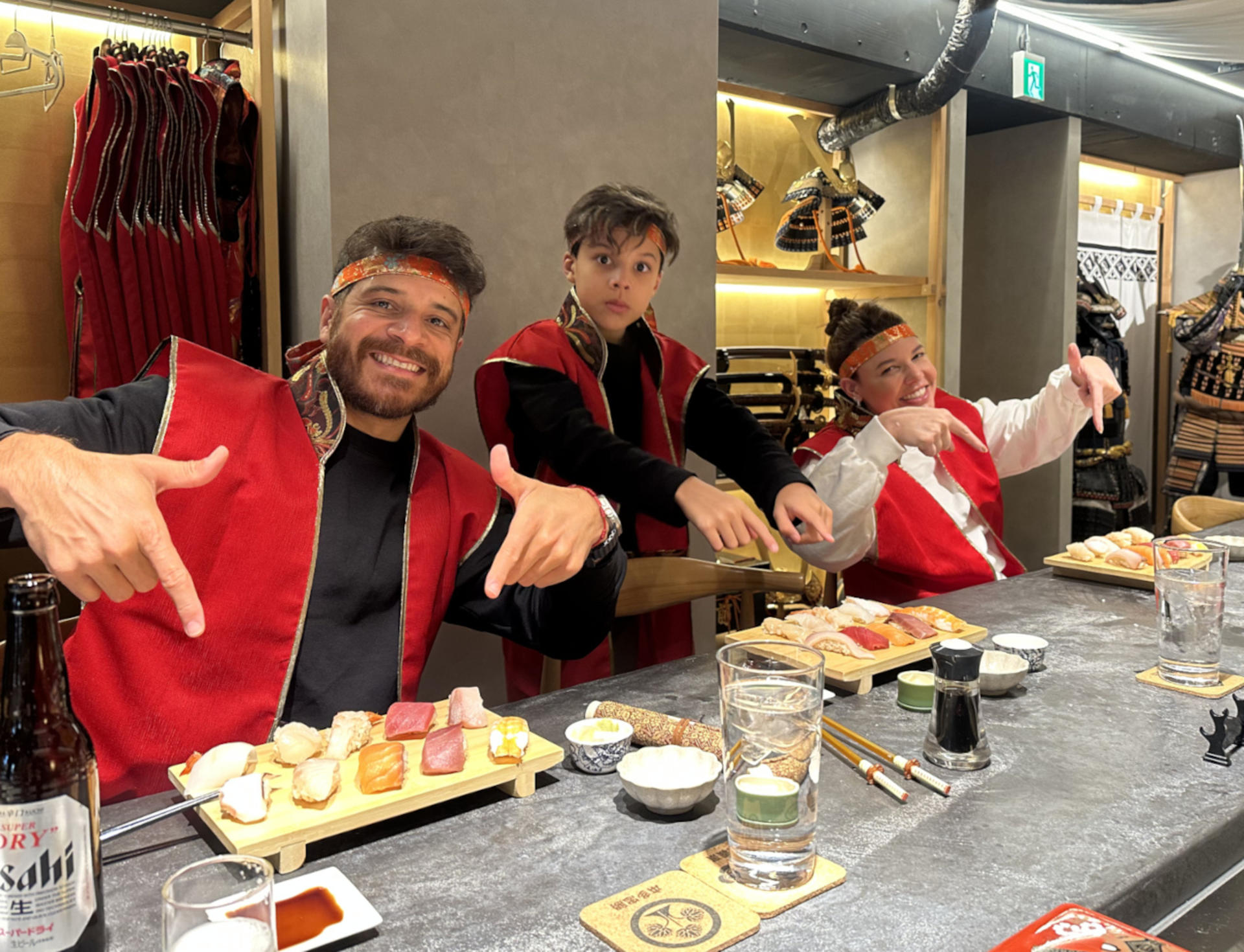 Luxury Samurai Sushi Dining Show in Asakusa Tokyo - Thumbnail 14