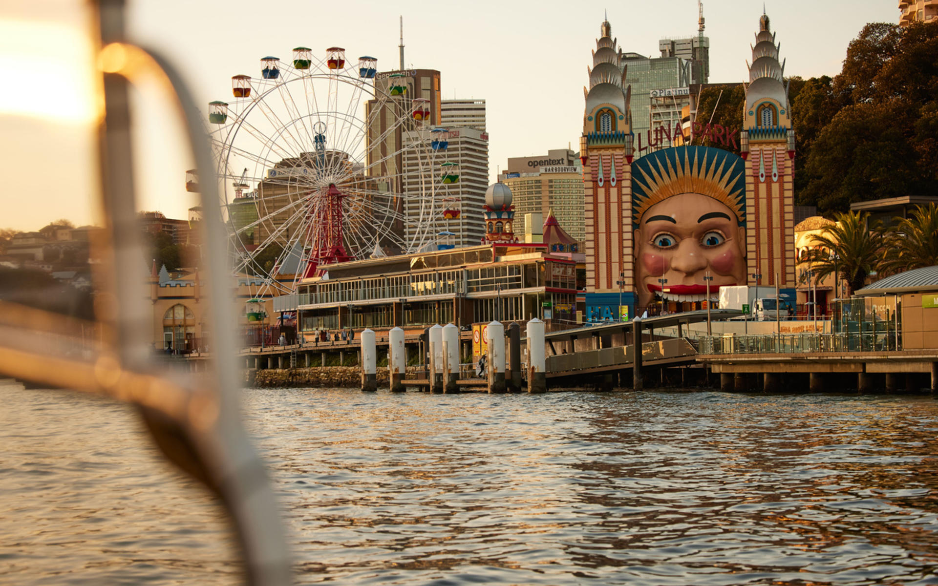 Sydney Harbour Sunset Twilight Cruise - Thumbnail 7