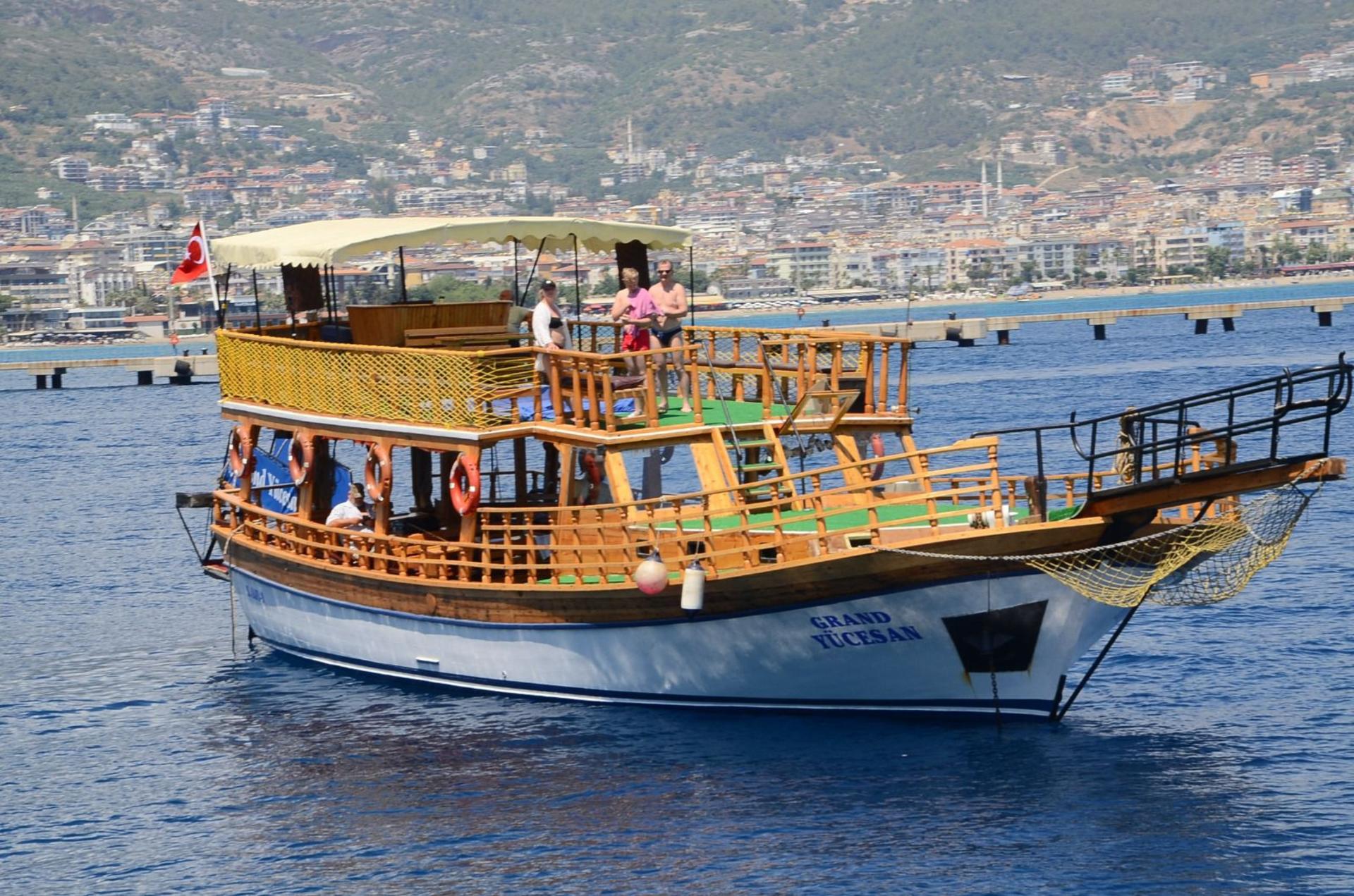 Alanya Boat Tour & Cleopatra Beach Half-Day Tour with Dining - Thumbnail 6
