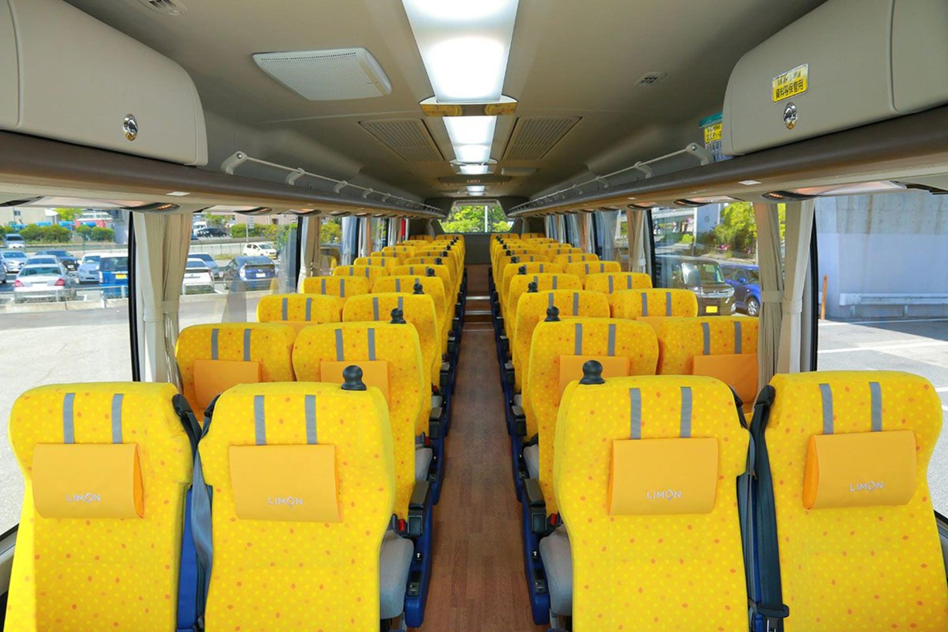 Highway Bus from Osaka to Takayama - Thumbnail 10